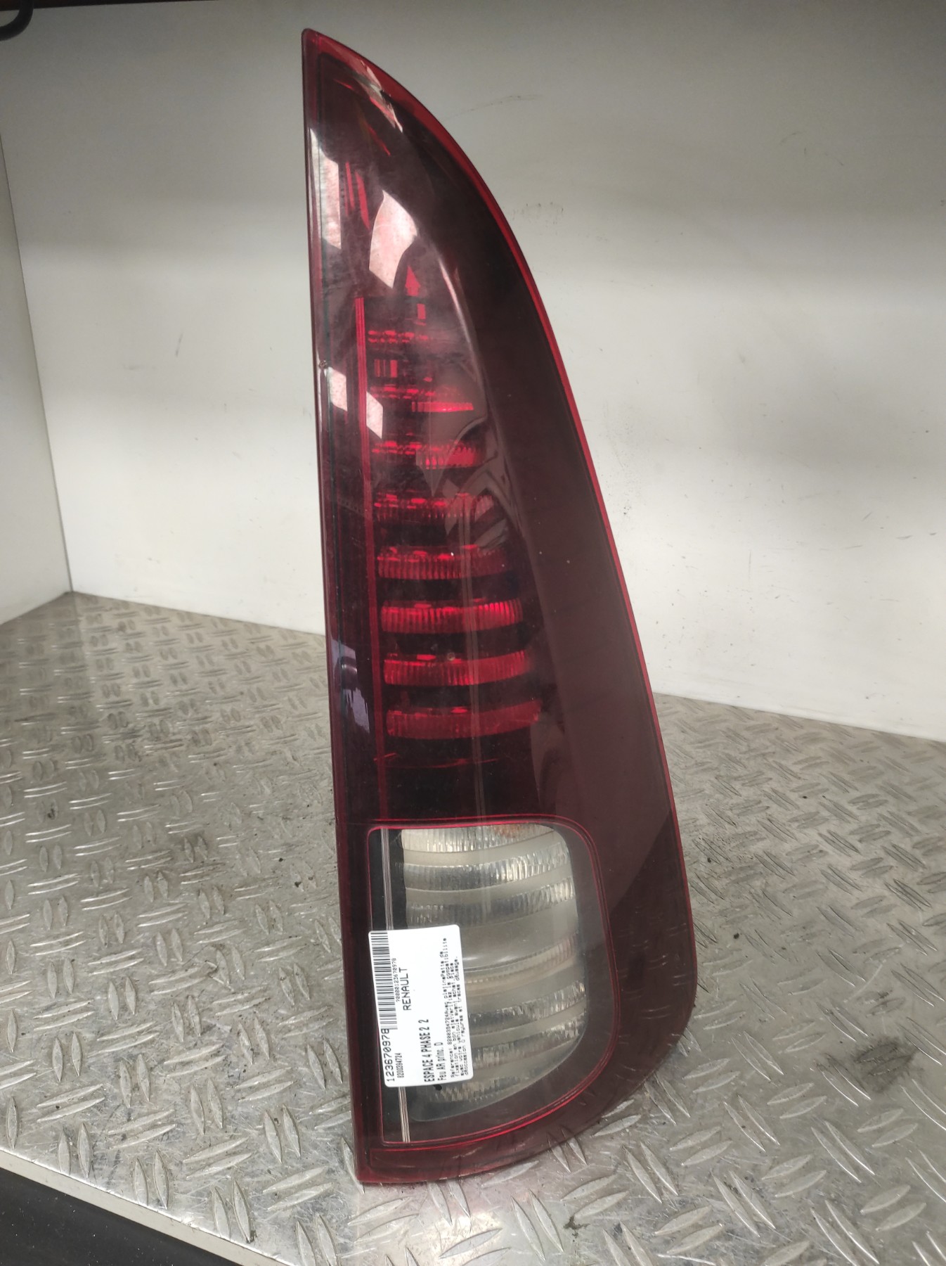 Feu arriere principal droit (feux) RENAULT ESPACE 4 PHASE 2 – 8200394724