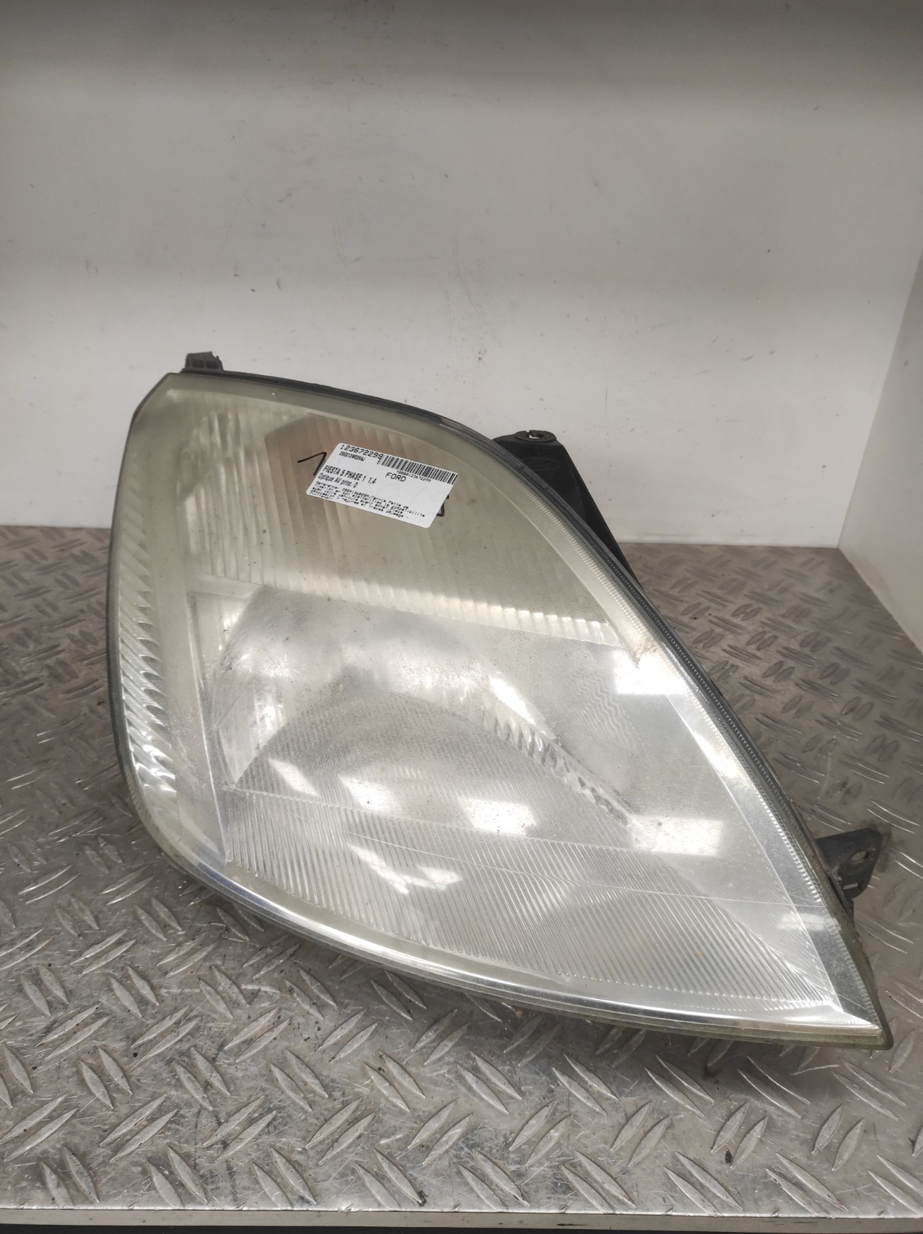 Optique avant principal droit (feux)(phare) FORD FIESTA 5 PHASE 1 – 2S6X13W029AJ
