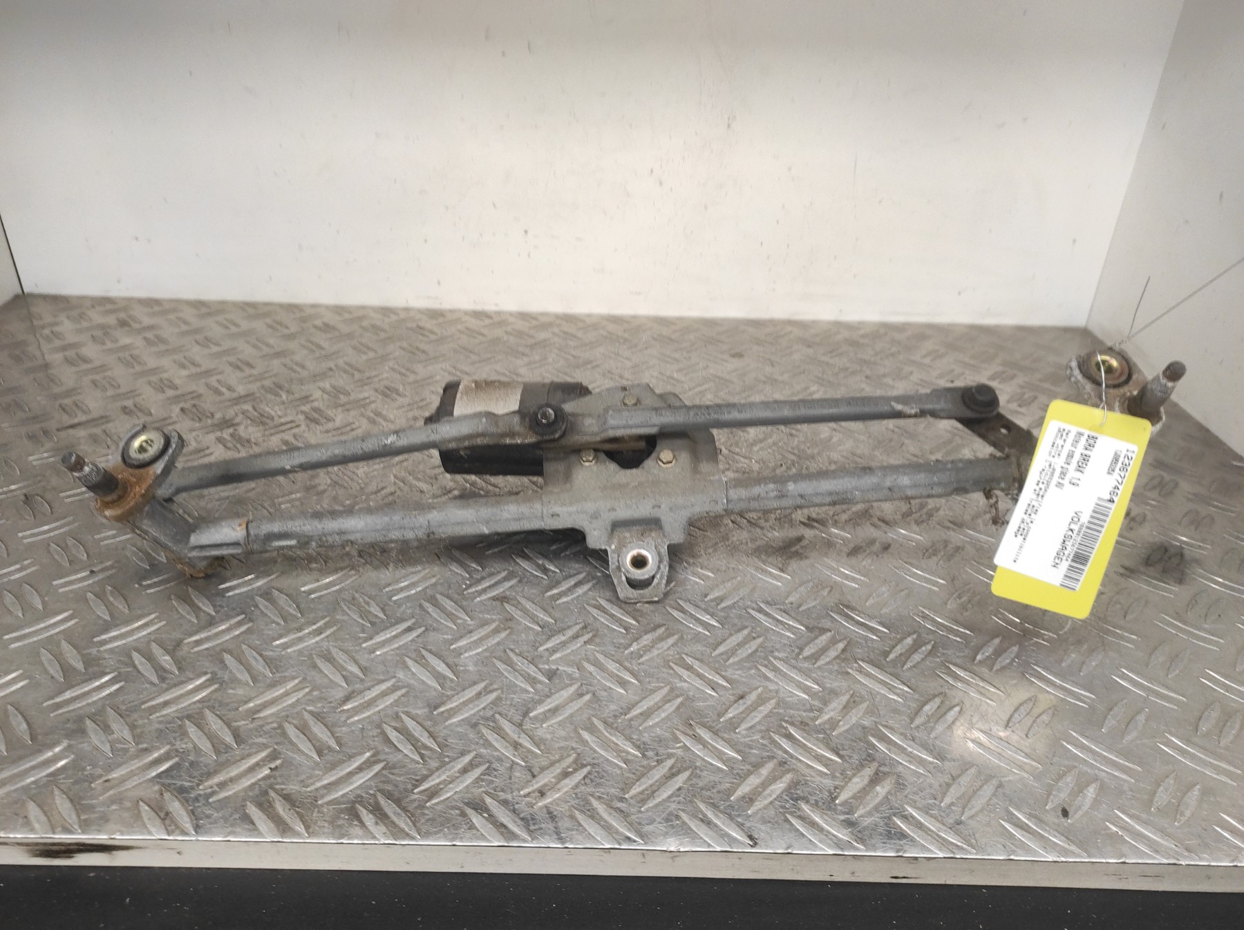 Moteur essuie glace avant VOLKSWAGEN BORA BREAK – 1J0955325A