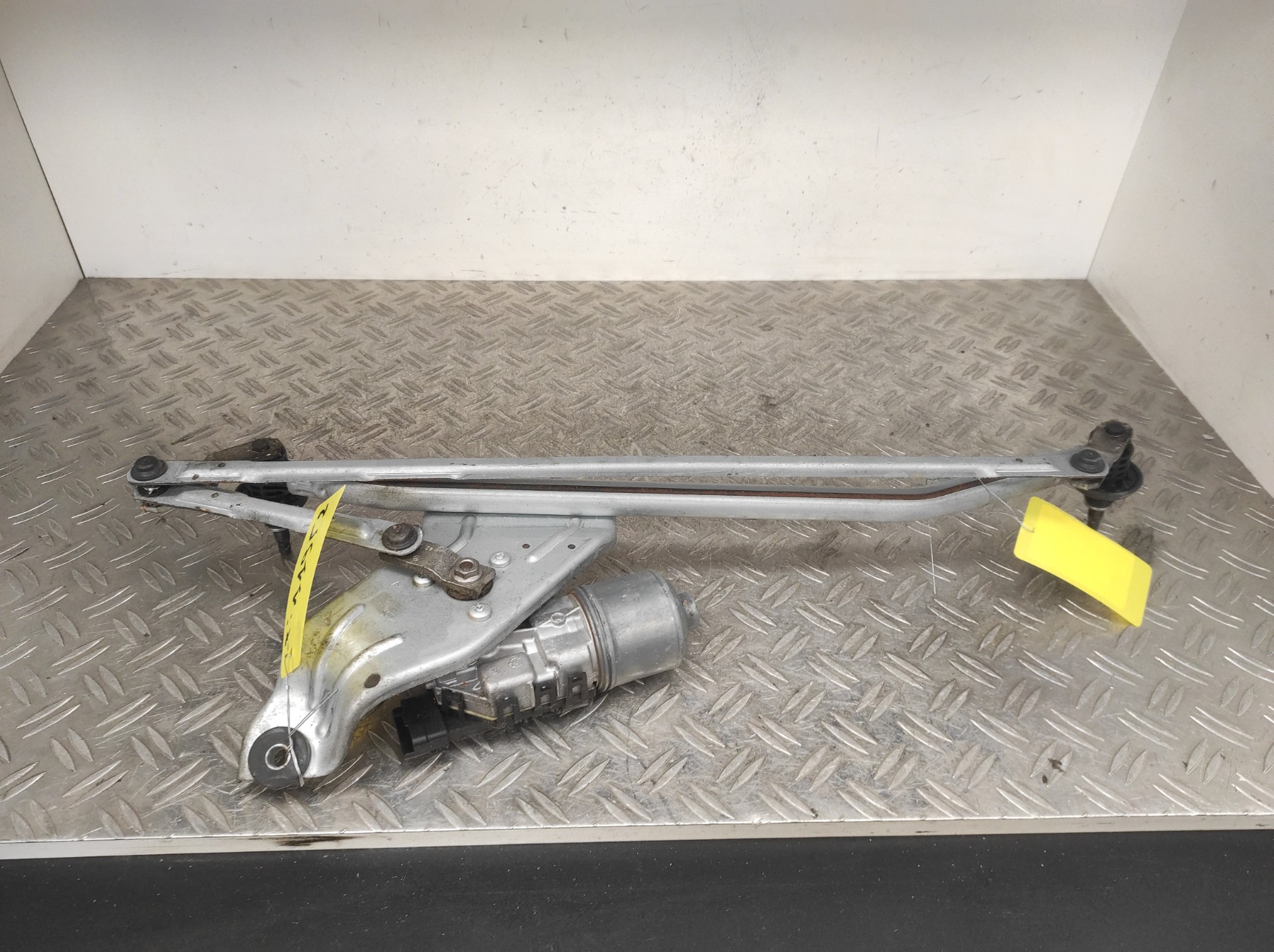 Moteur essuie glace avant DACIA SANDERO 1 – 8200619512