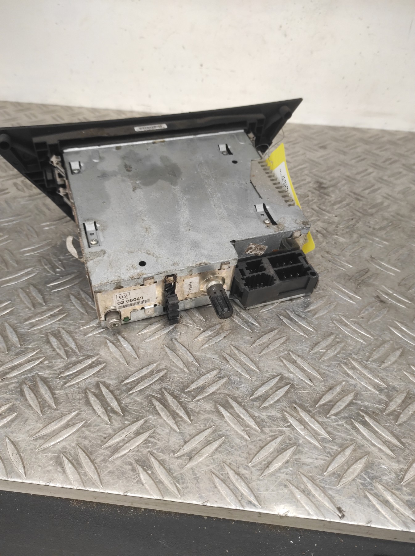 Autoradio d’origine RENAULT LAGUNA 3 PHASE 1 – 281150013R