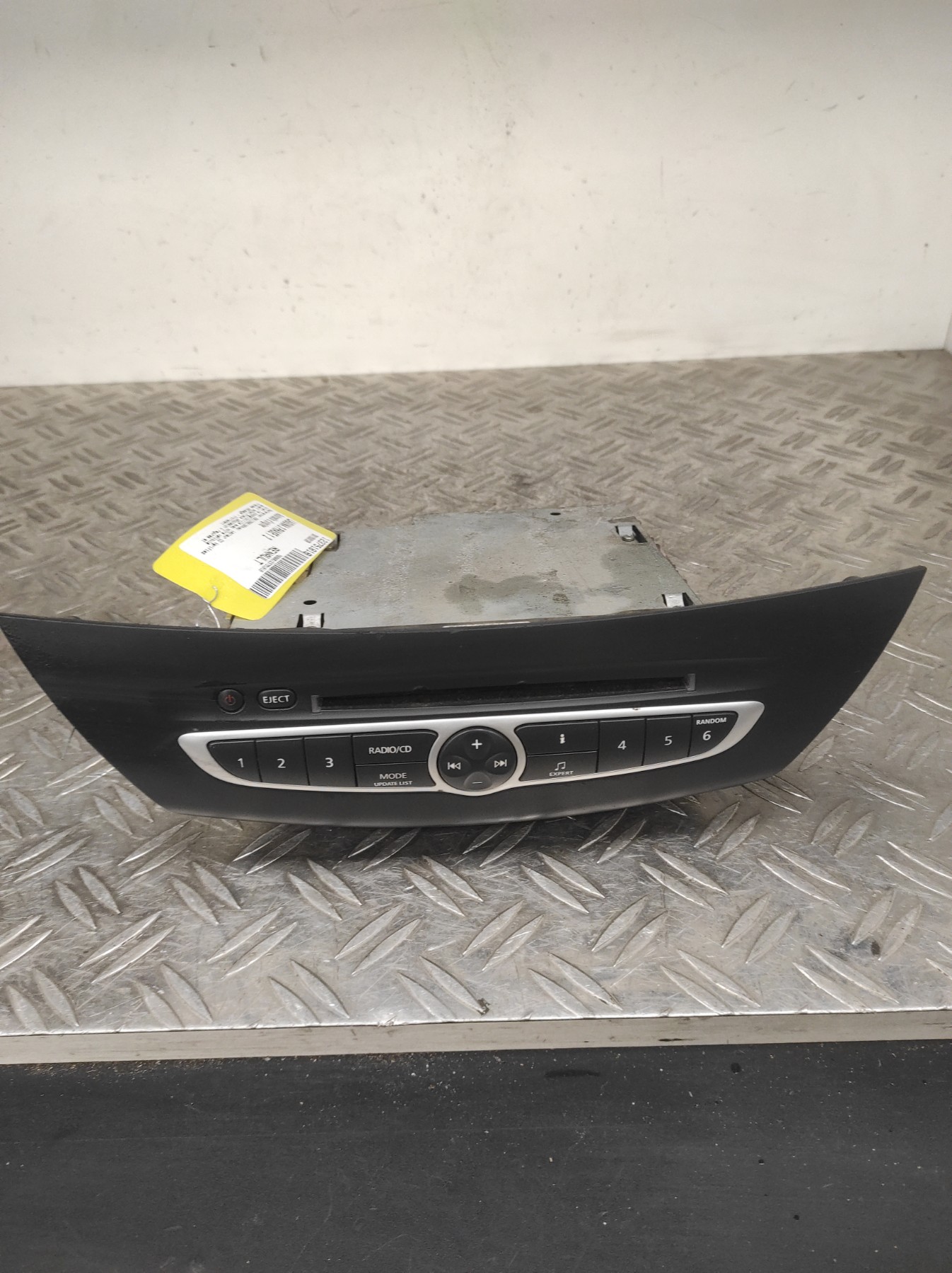 Autoradio d’origine RENAULT LAGUNA 3 PHASE 1 – 281150013R