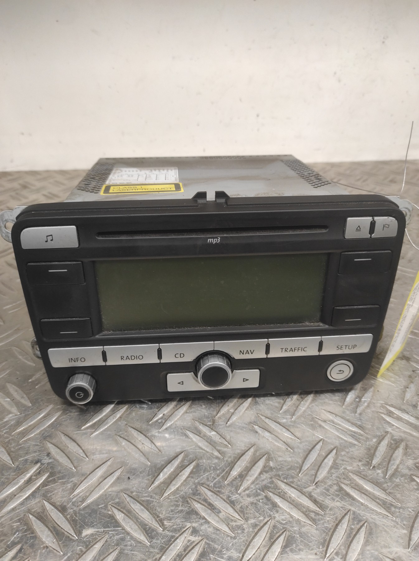 Autoradio d&rsquo;origine VOLKSWAGEN GOLF 5 – 1K0035191D