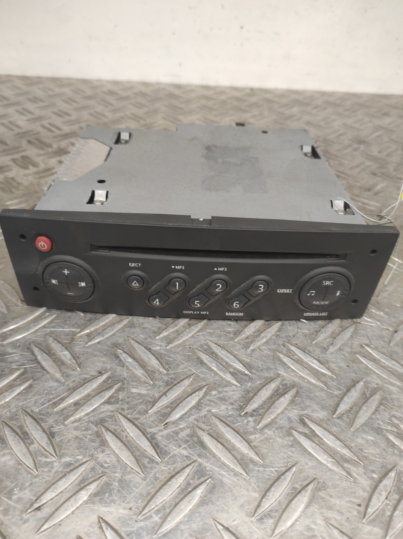 Autoradio d’origine RENAULT MEGANE 2 PHASE 1 – 8200633637A