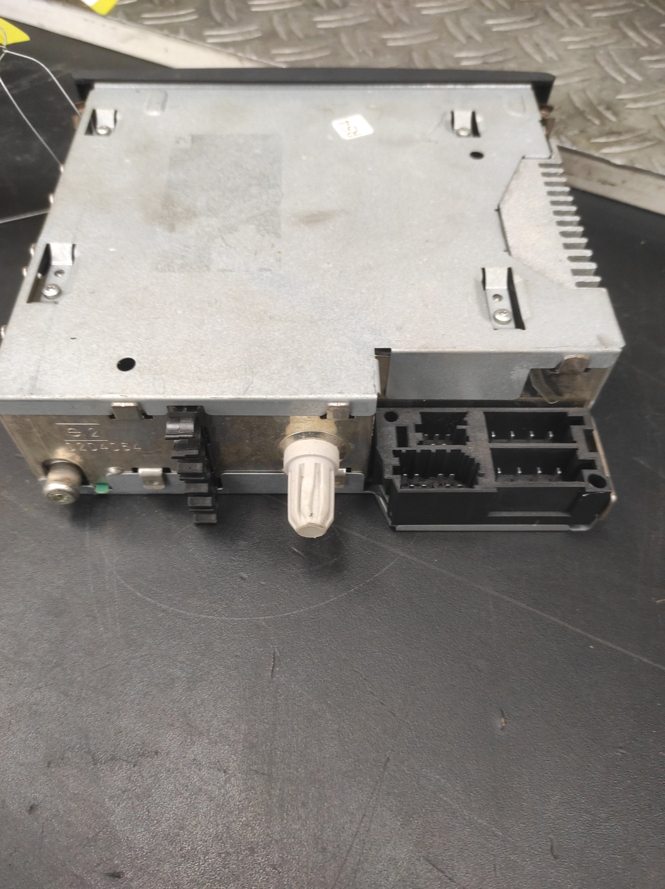 Autoradio d&rsquo;origine RENAULT CLIO 2 PHASE 2 – 8200633621B
