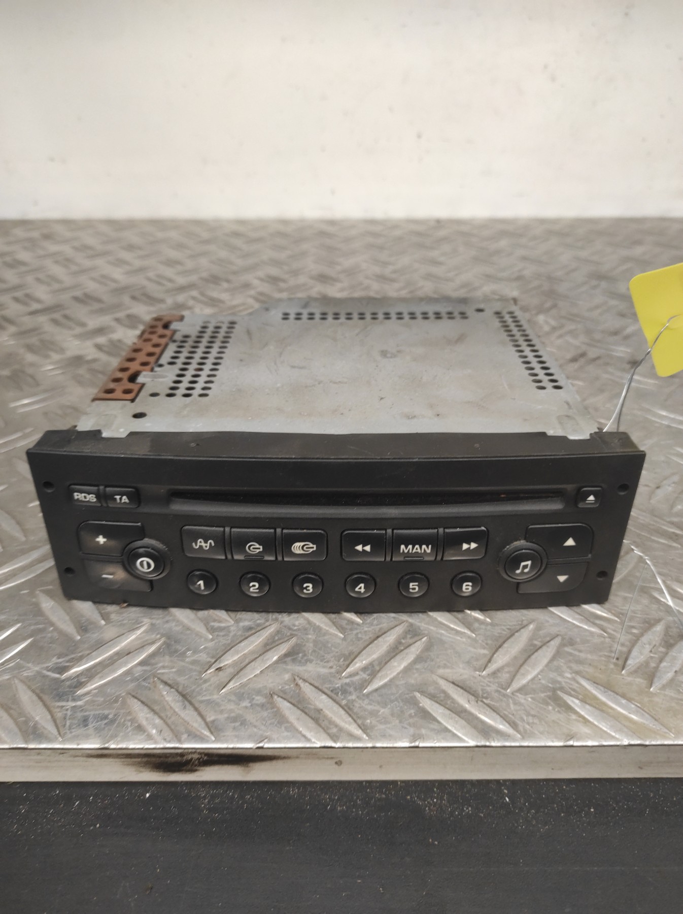Autoradio d’origine PEUGEOT 307 PHASE 1 – 9,6366E+11