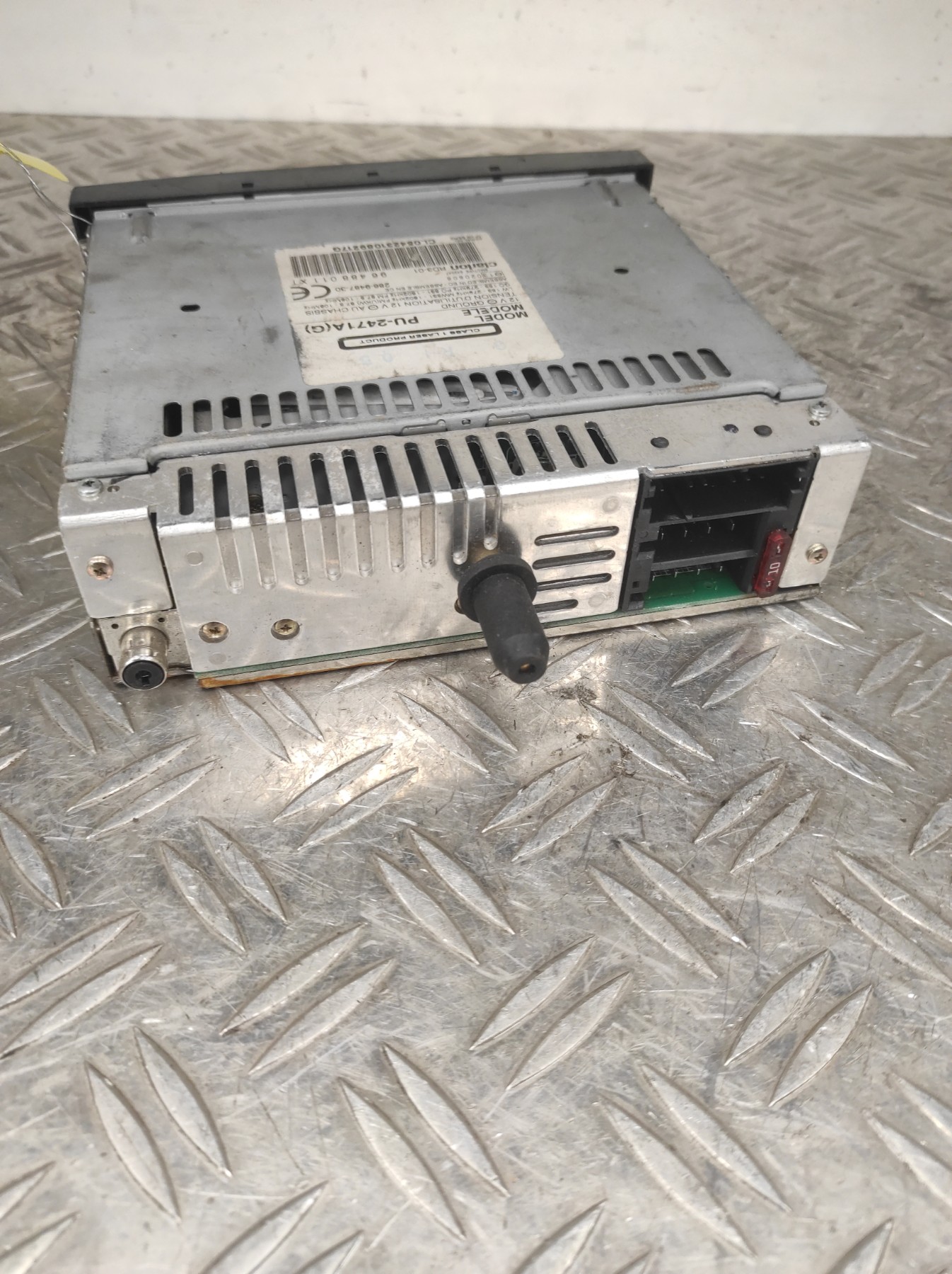Autoradio d’origine PEUGEOT 206 PHASE 1 – 96488011XT