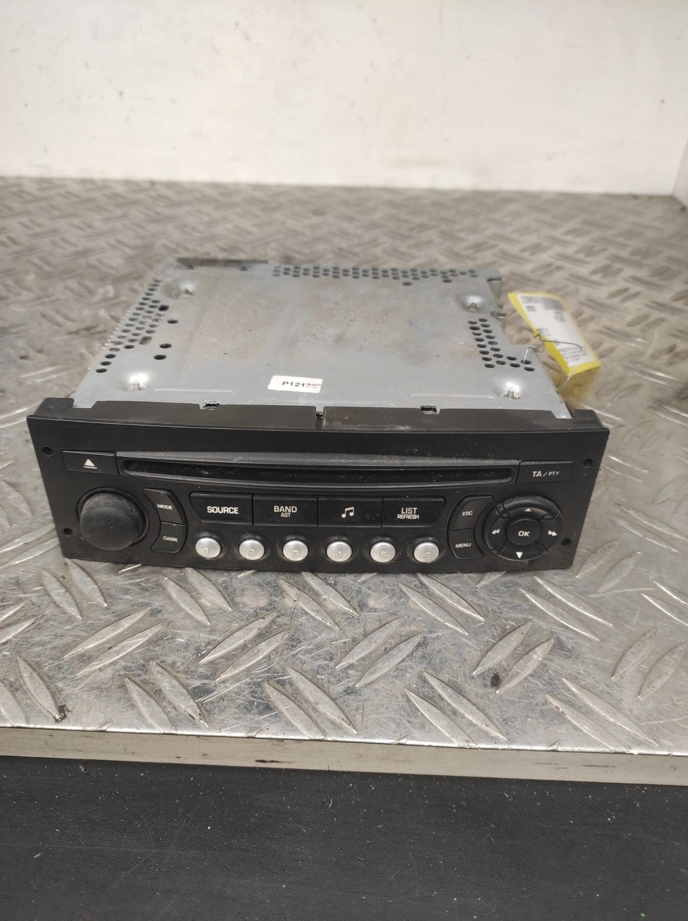 Autoradio d&rsquo;origine PEUGEOT EXPERT 2 – 96750215XT