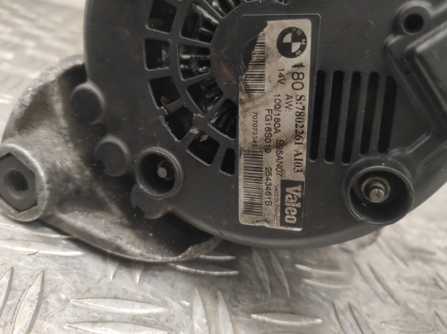 Alternateur BMW SERIE 1 E87 PHASE 2 – 7802261