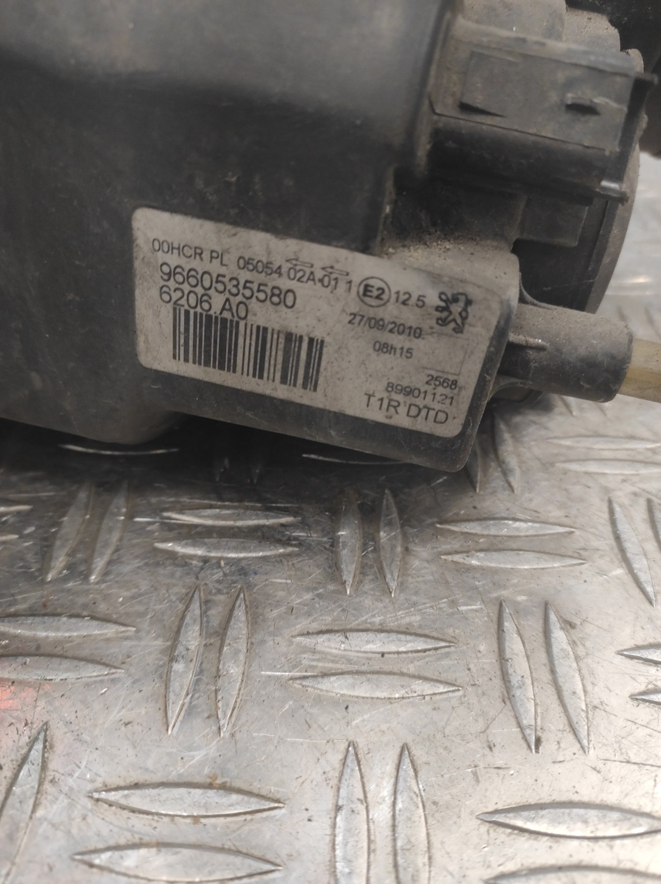 Optique avant principal droit (feux)(phare) PEUGEOT 206 PHASE 2 – 9660535580