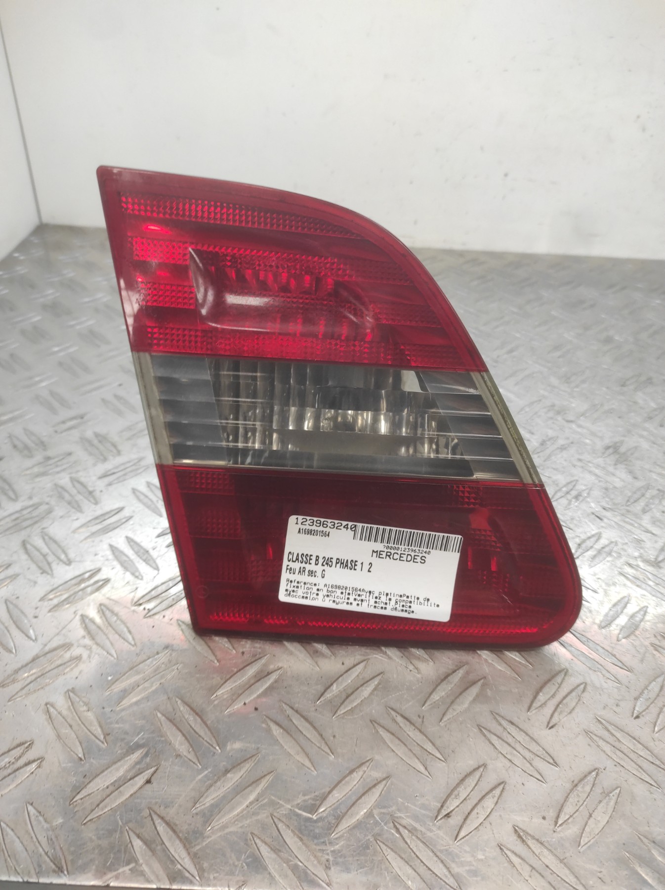 Feu arriere secondaire gauche (feux) MERCEDES CLASSE B 245 PHASE 1 – A1698201564