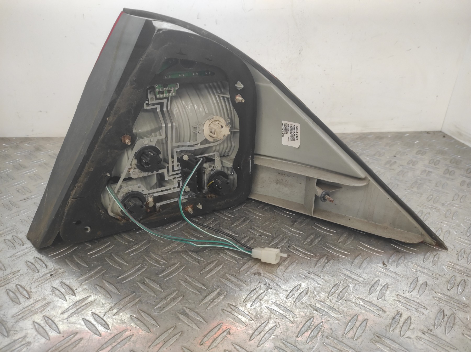 Feu arriere principal gauche (feux) MERCEDES CLASSE S 220 – BZ095B0RE2V2