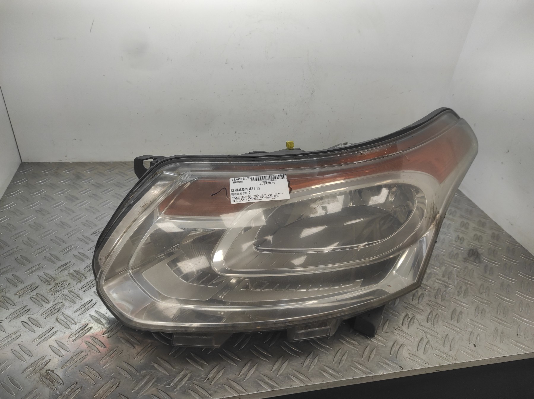 Optique avant principal gauche (feux)(phare) CITROEN C3 PICASSO PHASE 1 – 9681873980