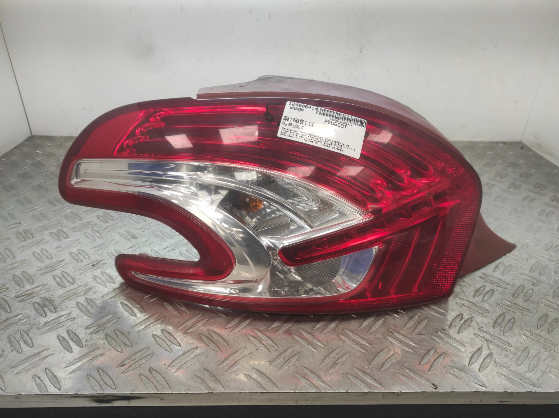 Feu arriere principal gauche (feux) PEUGEOT 208 1 PHASE 1 – 9672628280