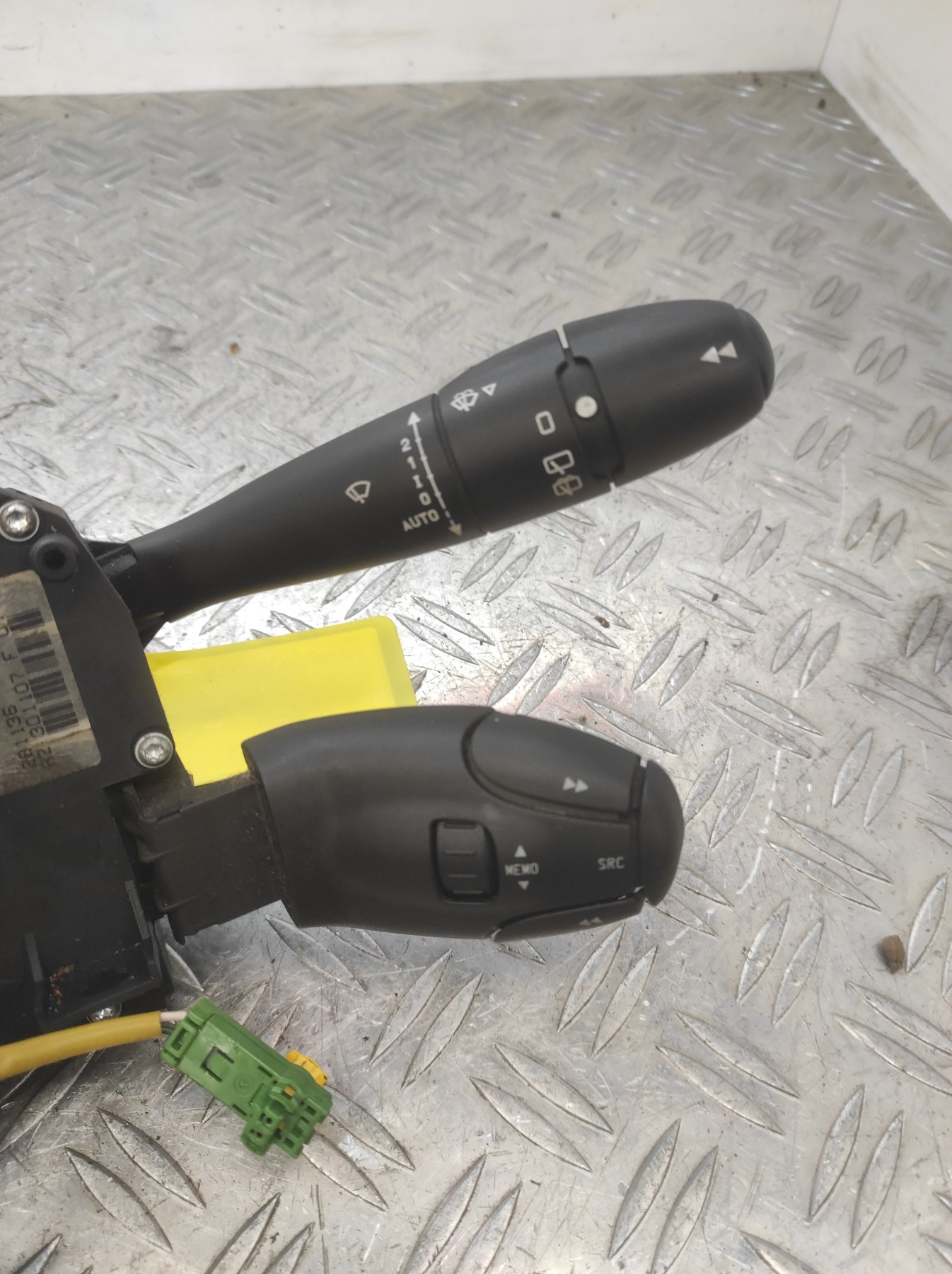 Com (Bloc Contacteur Tournant+Commodo Essuie Glace+Commodo Phare) PEUGEOT 207 PHASE 1 – 96630718XT