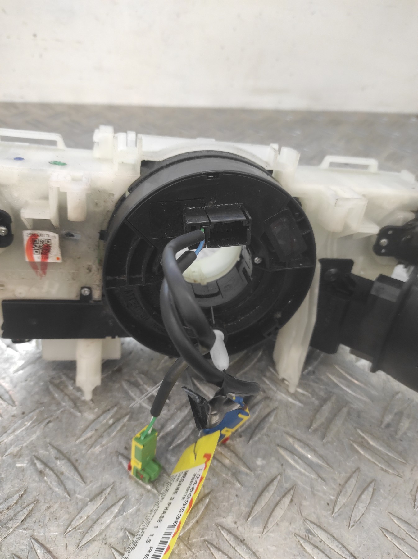 Com (Bloc Contacteur Tournant+Commodo Essuie Glace+Commodo Phare) RENAULT MEGANE 3 PHASE 1 – 255670017R