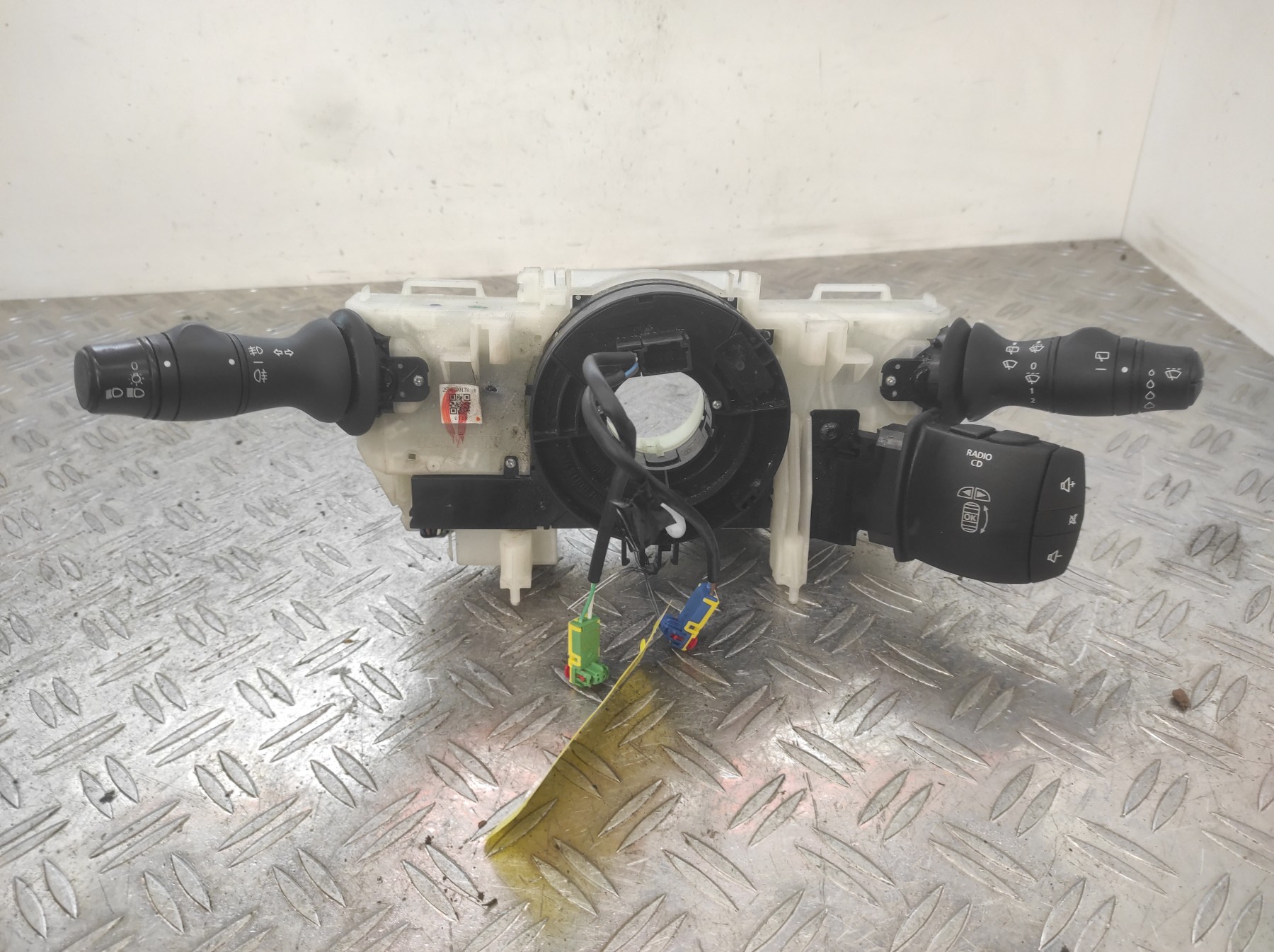 Com (Bloc Contacteur Tournant+Commodo Essuie Glace+Commodo Phare) RENAULT MEGANE 3 PHASE 1 – 255670017R