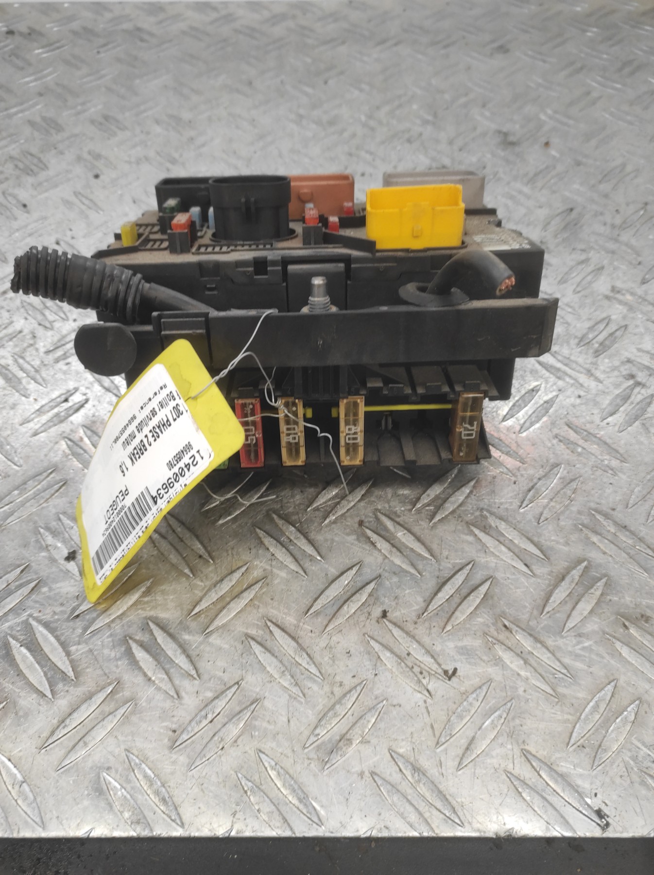 Boitier servitude moteur (BSM) PEUGEOT 307 PHASE 2 BREAK – 9664055780