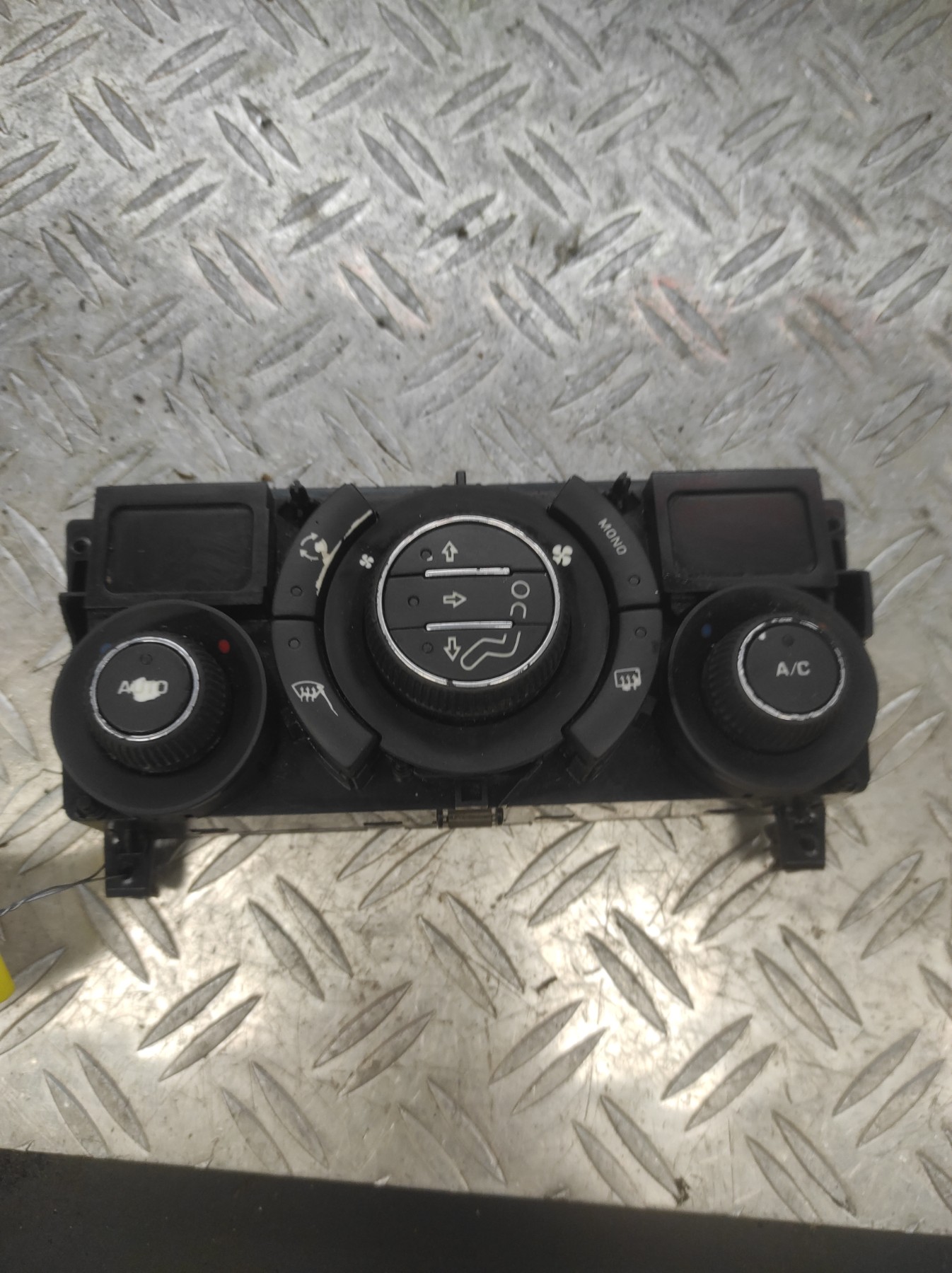 Commande chauffage PEUGEOT 308 1 PHASE 2 – 96718462XT