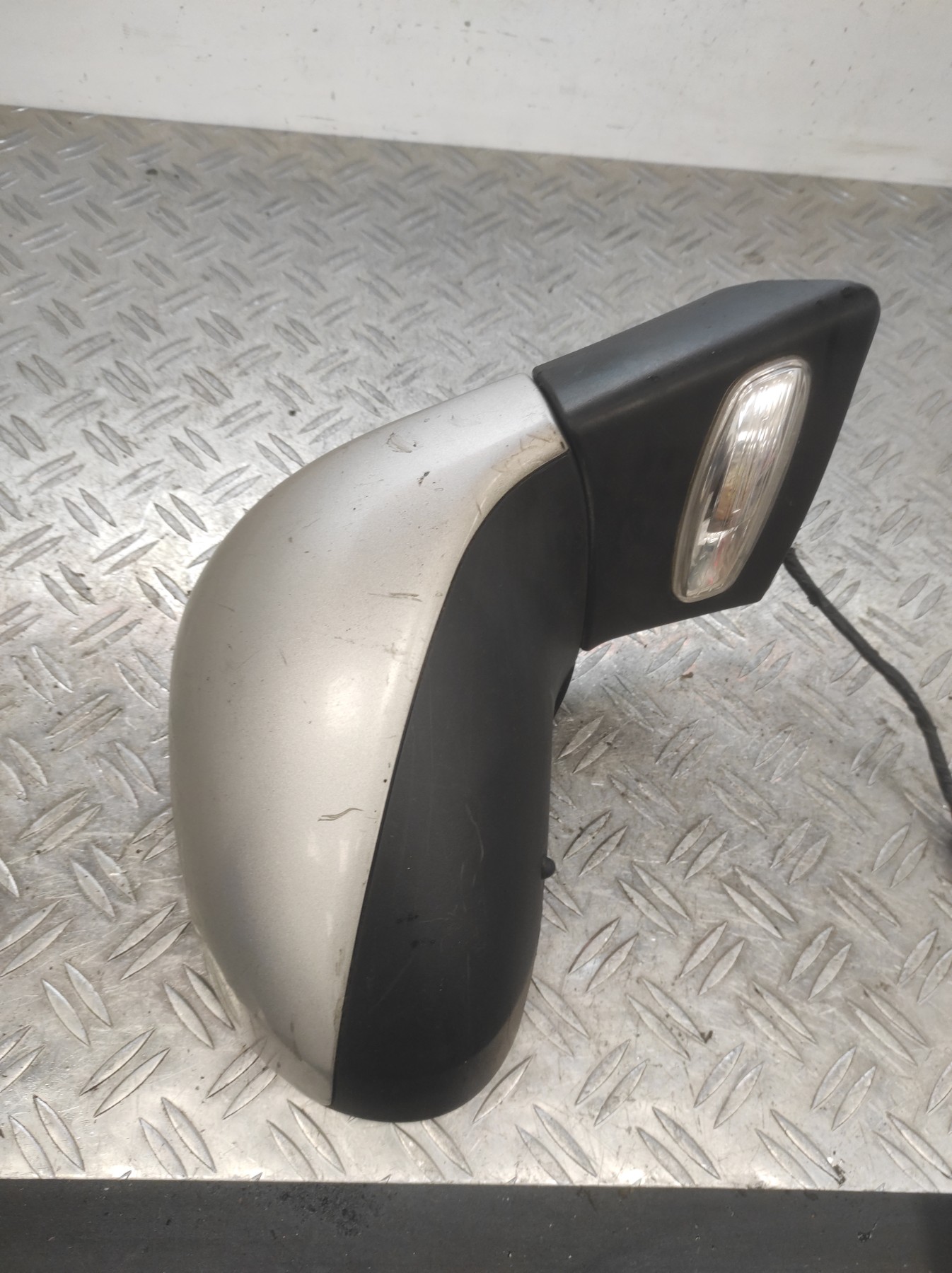 Retroviseur droit PEUGEOT 207 PHASE 1 – 00008149ZK