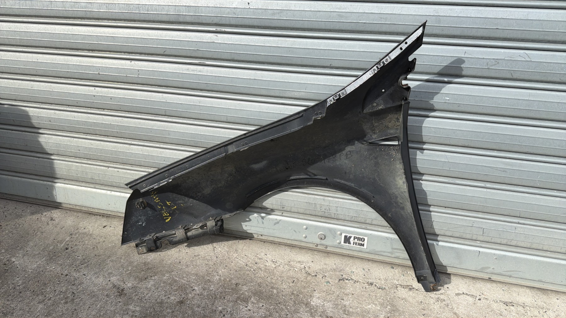 Aile avant droit RENAULT VEL SATIS PHASE 1 – 8200778972