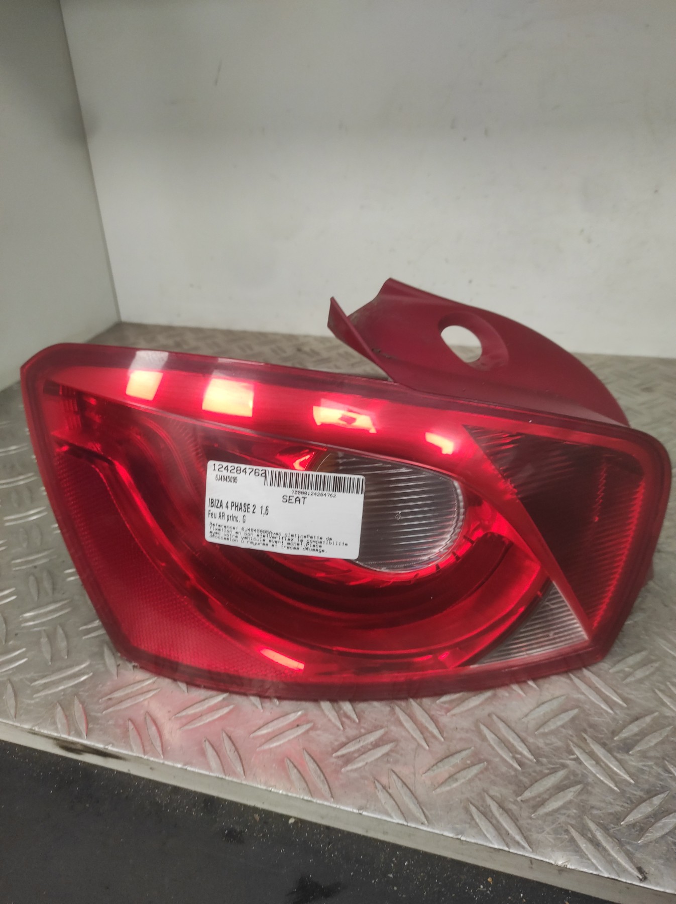 Feu arriere principal gauche (feux) SEAT IBIZA 4 PHASE 2 – 6J4945095