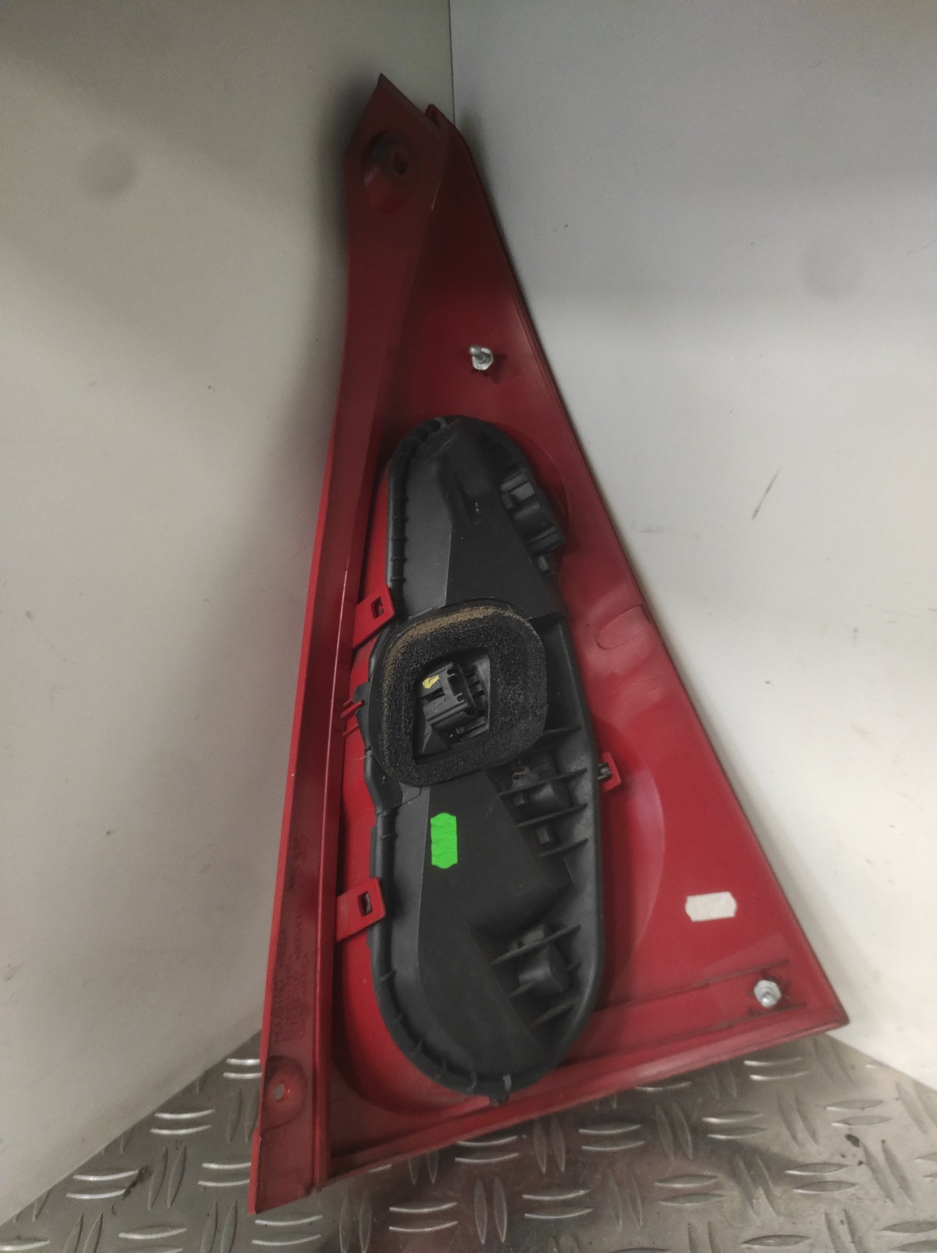 Feu arriere principal gauche (feux) PEUGEOT 107 PHASE 2 – 815600H040