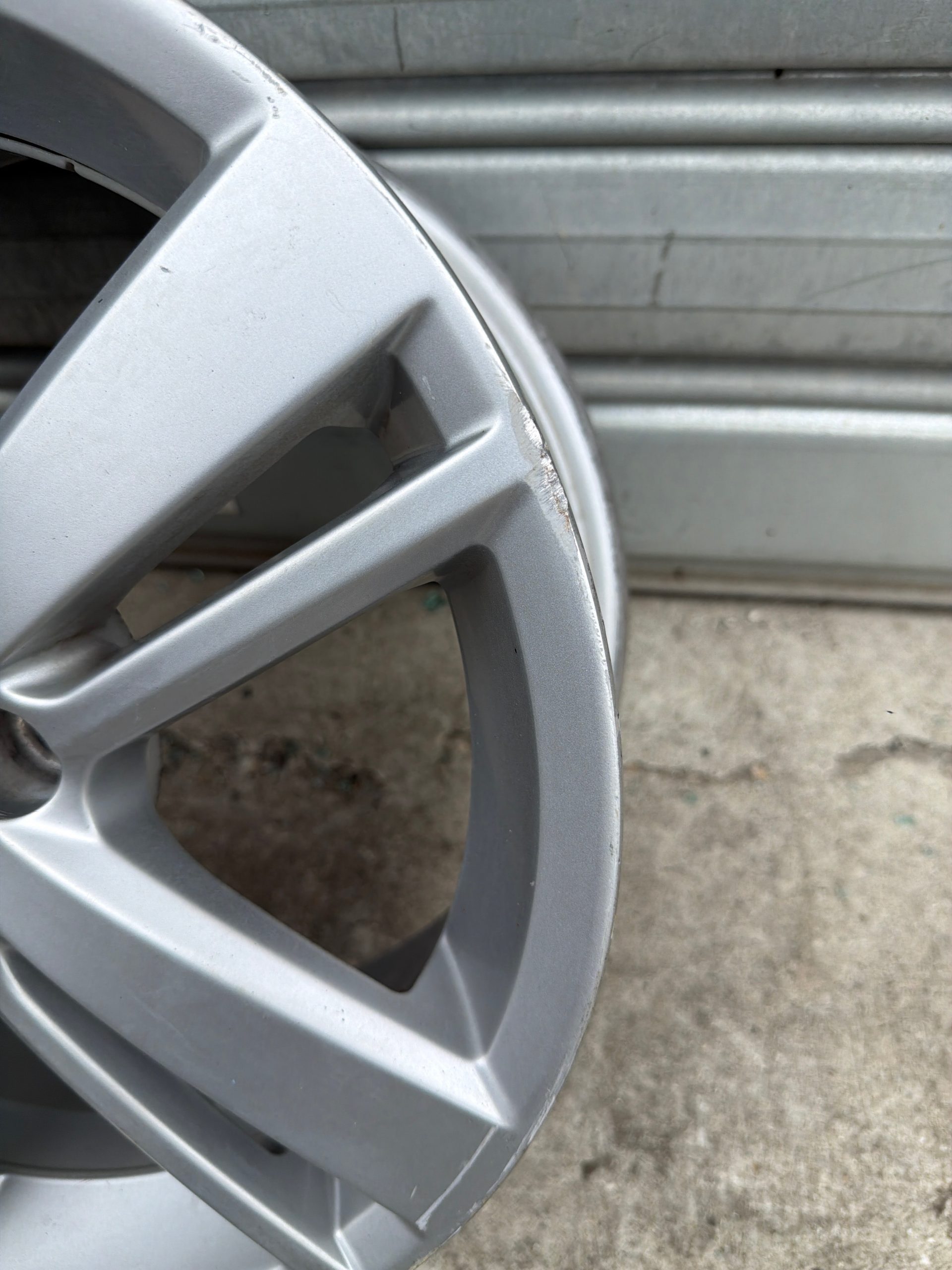 Jante VOLKSWAGEN POLO 5 PHASE 2 – 6R0601025AC