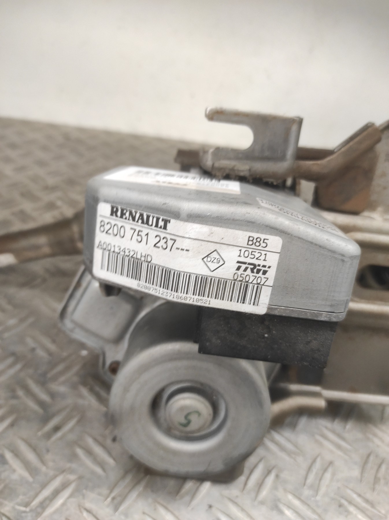 Colonne de direction RENAULT CLIO 3 PHASE 1 – 8200751237