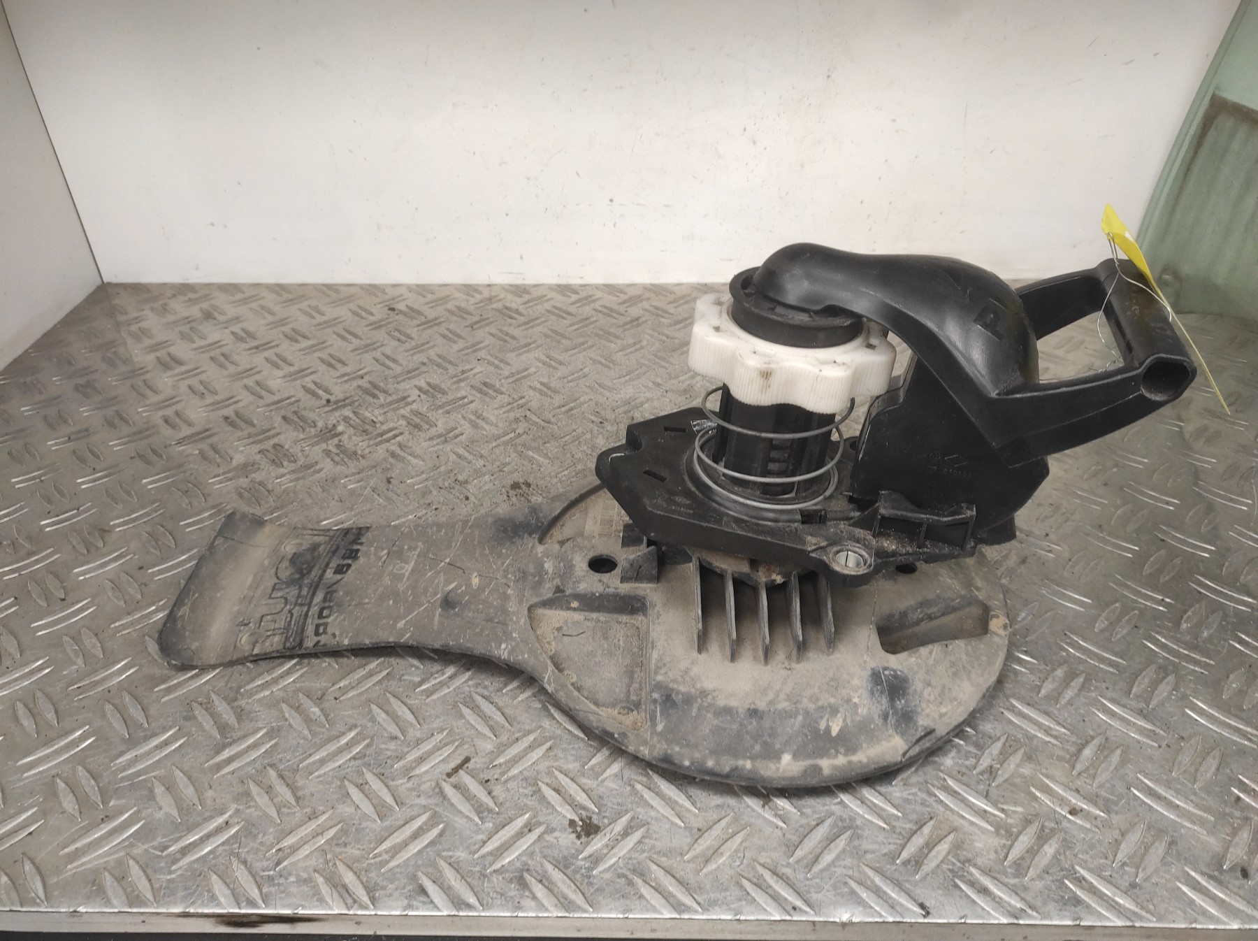 Treuil de roue de secours RENAULT MODUS PHASE 1 – 8200367262