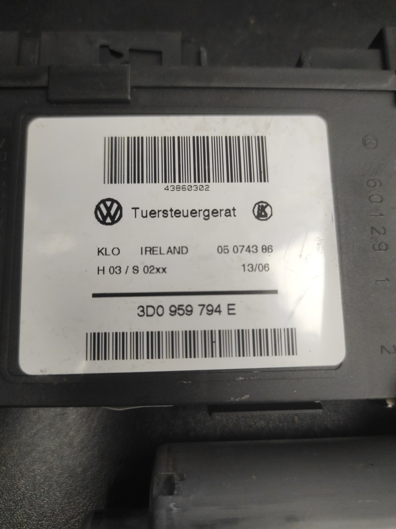Moteur leve vitre arriere droit VOLKSWAGEN TOUAREG 1 PHASE 1 – 3D0959794E