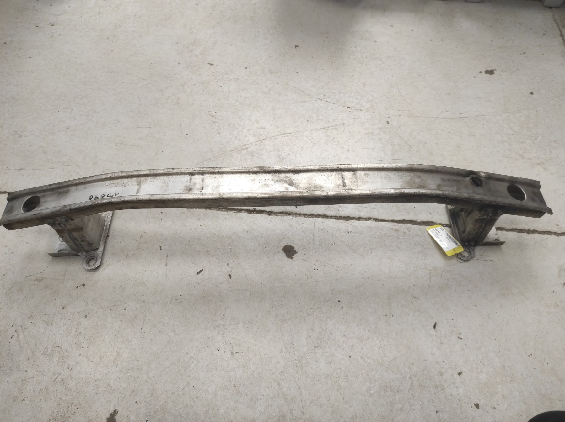 Renfort pare choc avant (traverse) RENAULT CLIO 3 PHASE 1 – 8200104181