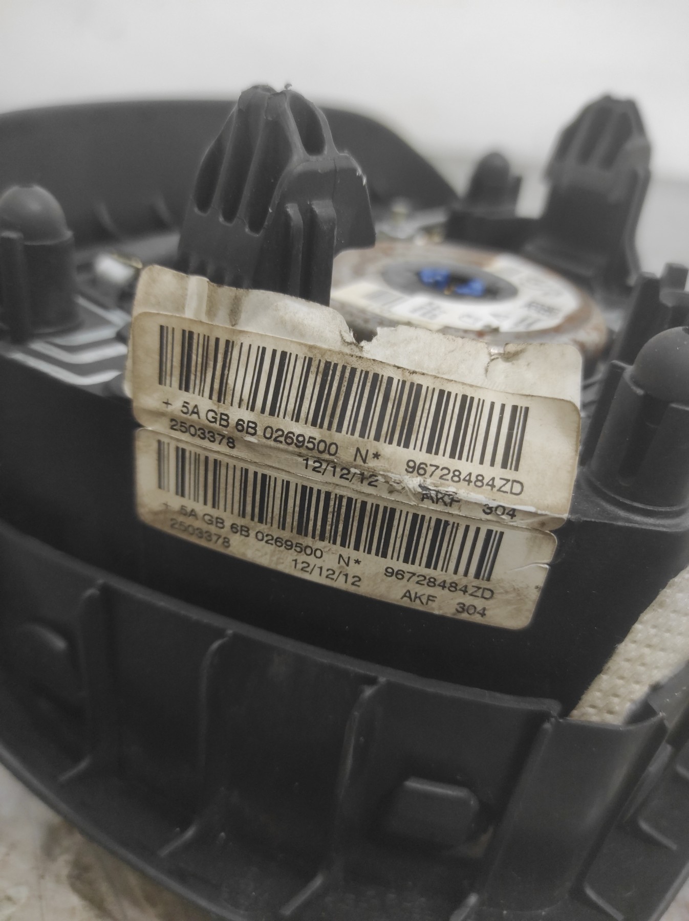 Air bag conducteur PEUGEOT 208 1 PHASE 1 – 96728484ZD