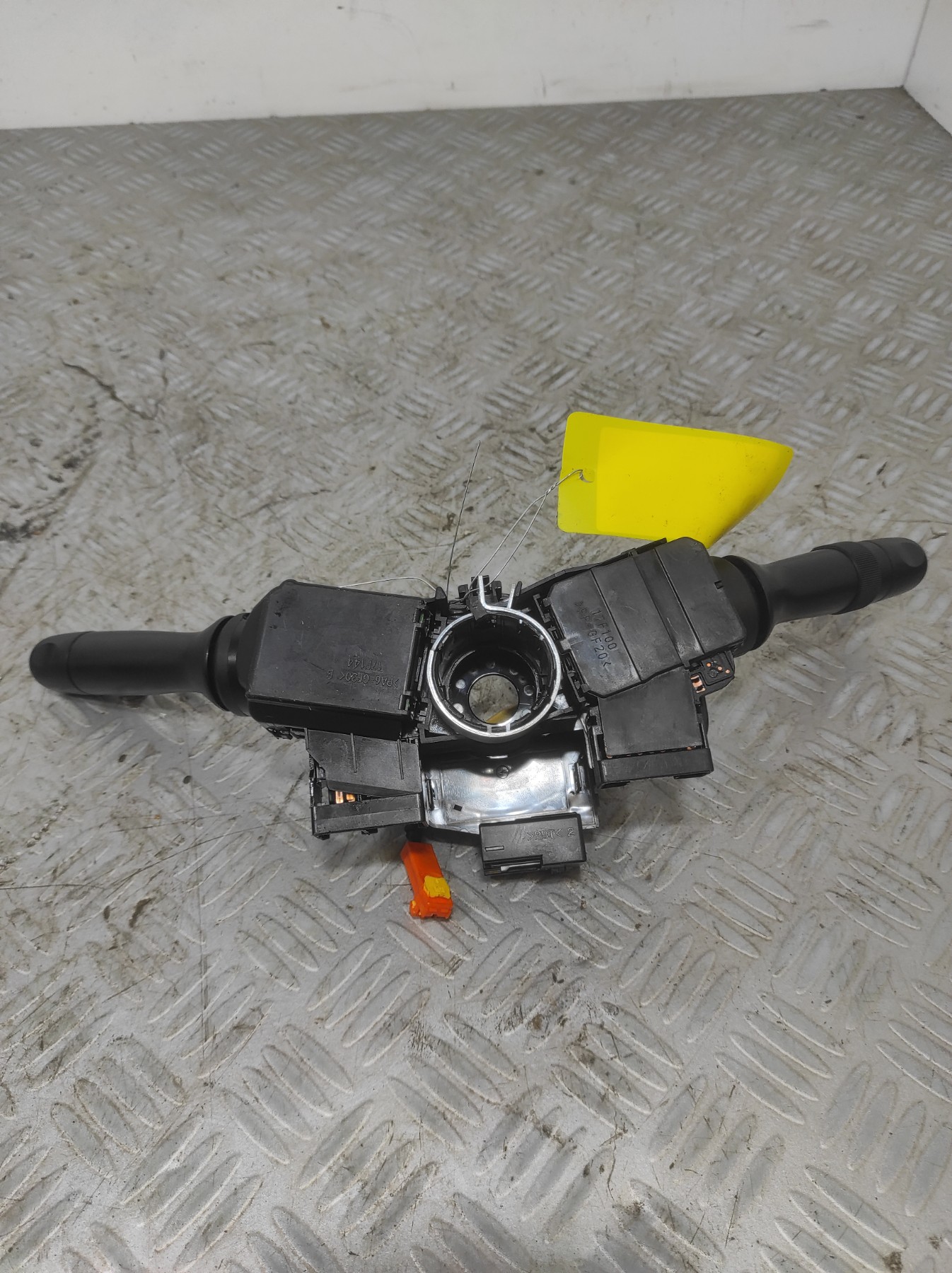 Com (Bloc Contacteur Tournant+Commodo Essuie Glace+Commodo Phare) PEUGEOT 107 PHASE 2 – XXXX