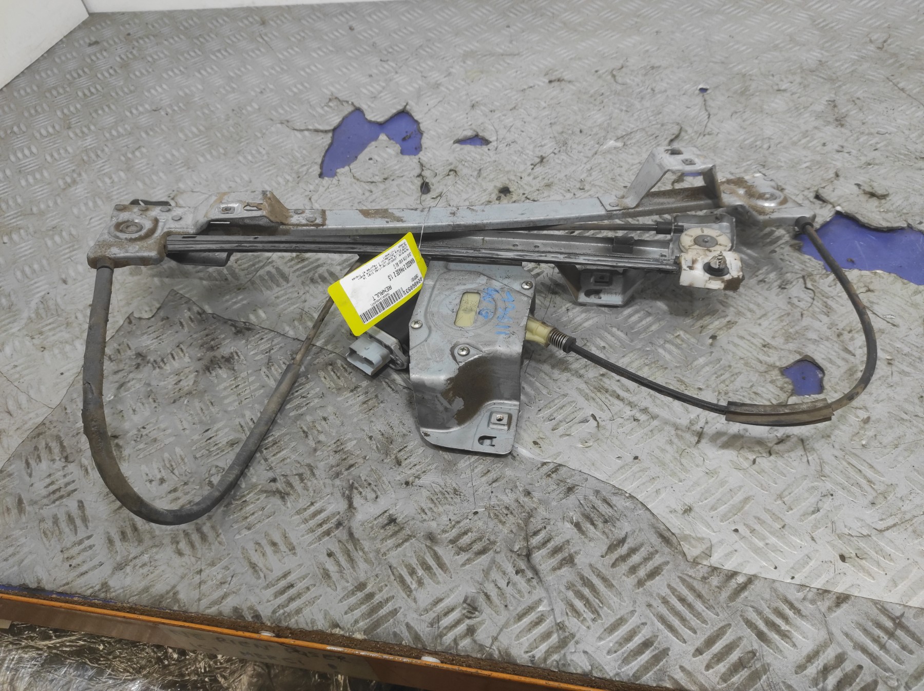 Leve vitre electrique avant gauche RENAULT KANGOO 2 PHASE 2 – 128001201