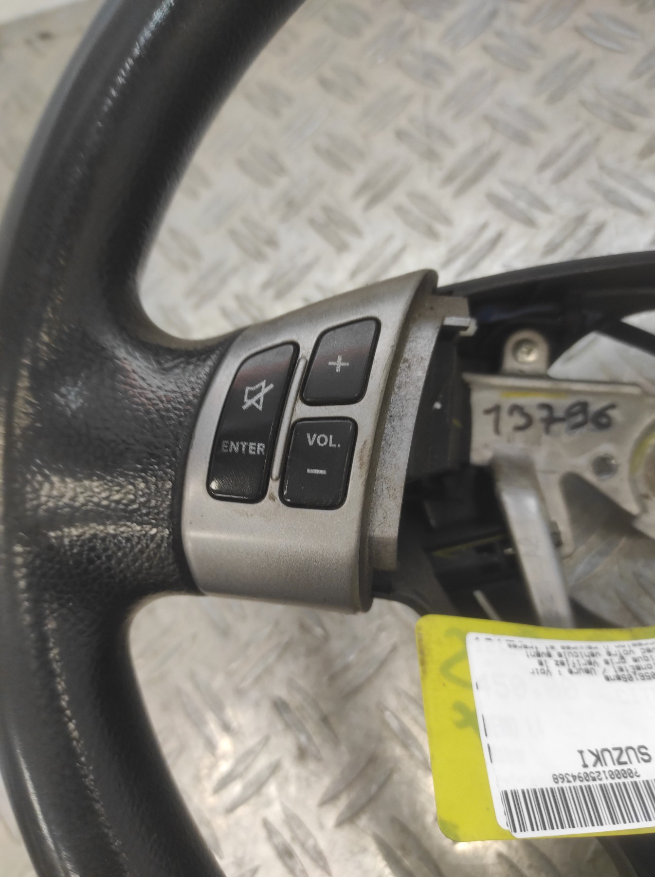 Volant SUZUKI SWIFT 3 – GS13105610