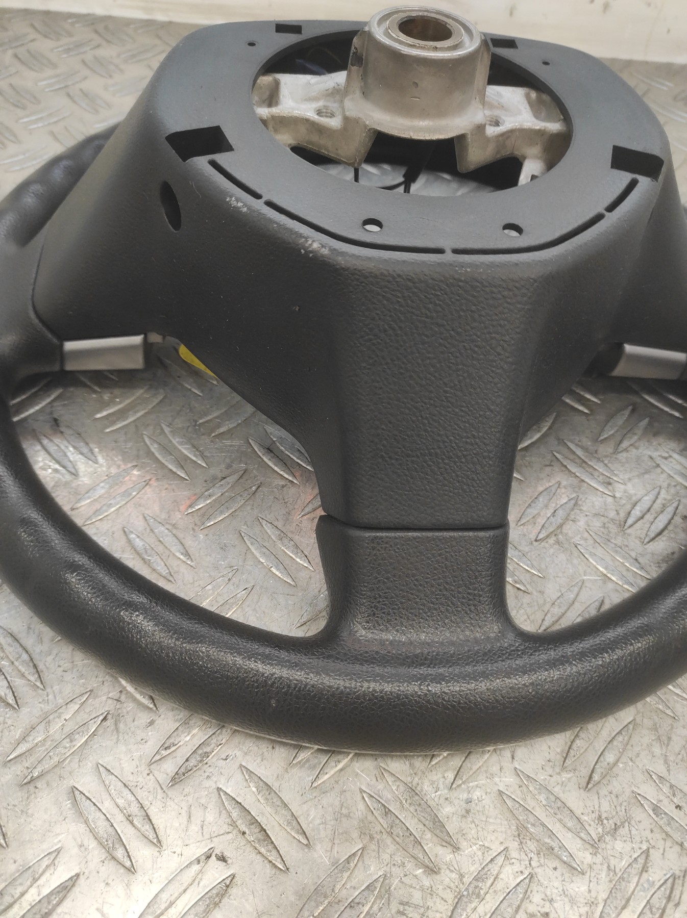 Volant SUZUKI SWIFT 3 – GS13105610