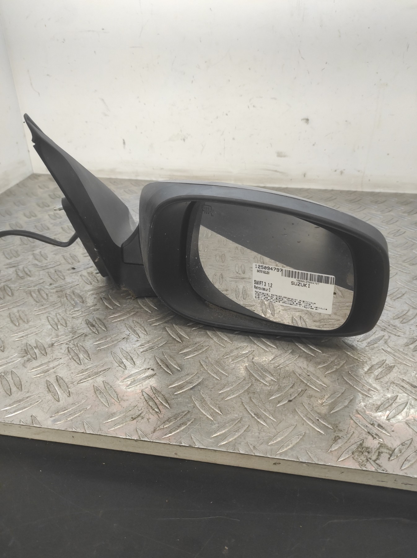 Retroviseur droit SUZUKI SWIFT 3 – 8470162J20