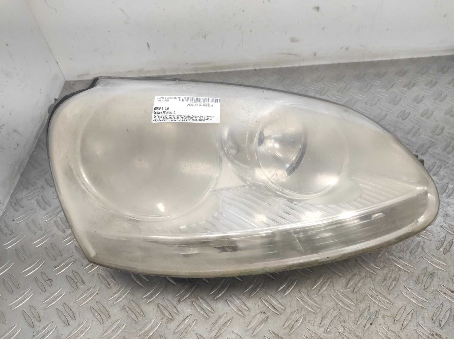 Optique avant principal droit (feux)(phare) VOLKSWAGEN GOLF 5 – 1K6941006P