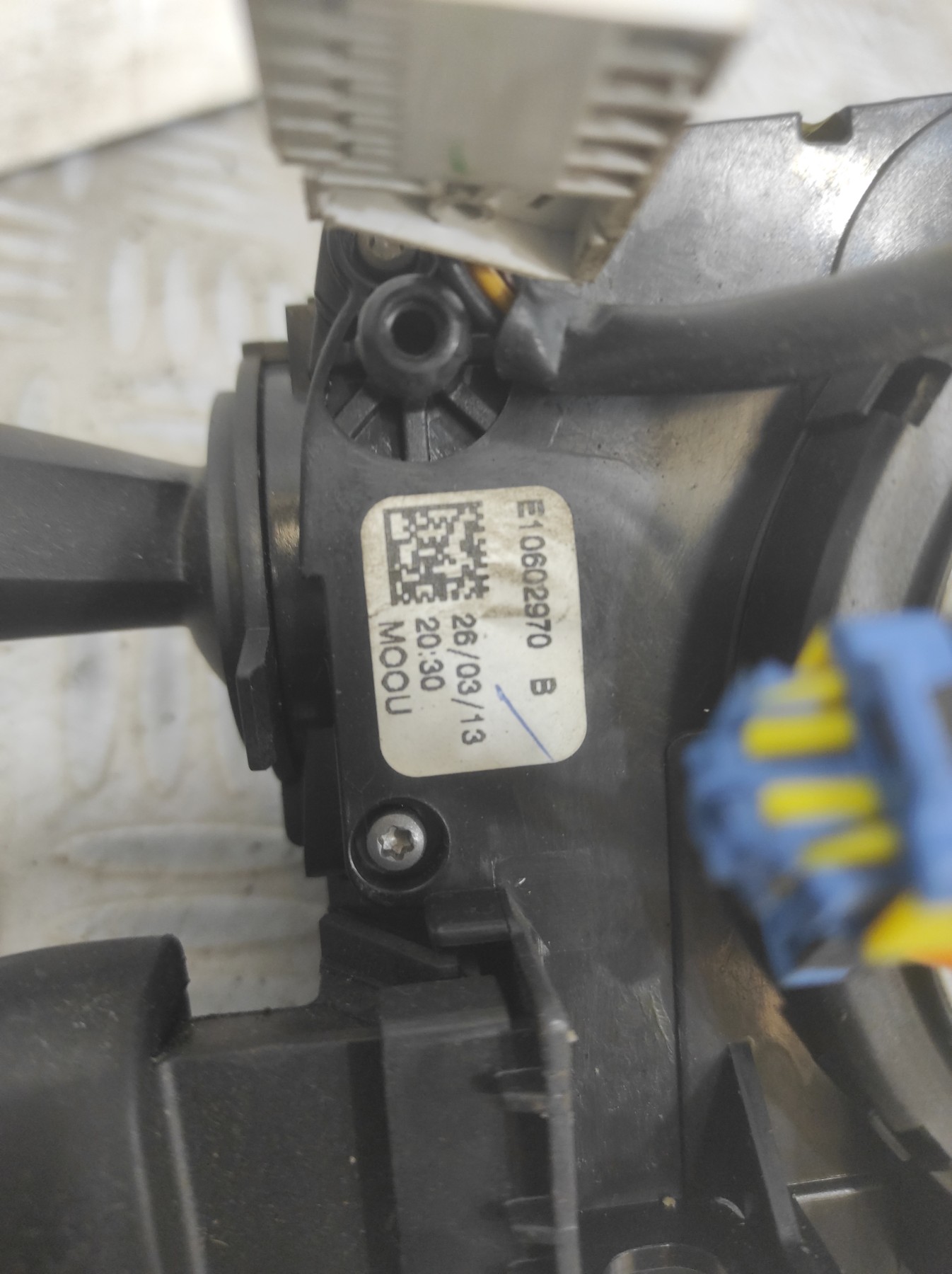 Com (Bloc Contacteur Tournant+Commodo Essuie Glace+Commodo Phare) PEUGEOT 208 1 PHASE 1 – 98030394ZD