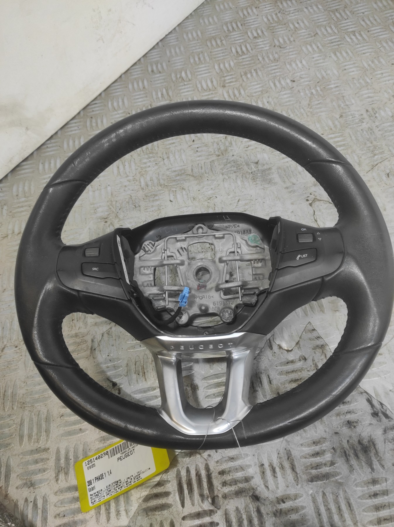 Volant PEUGEOT 208 1 PHASE 1 – 6191373