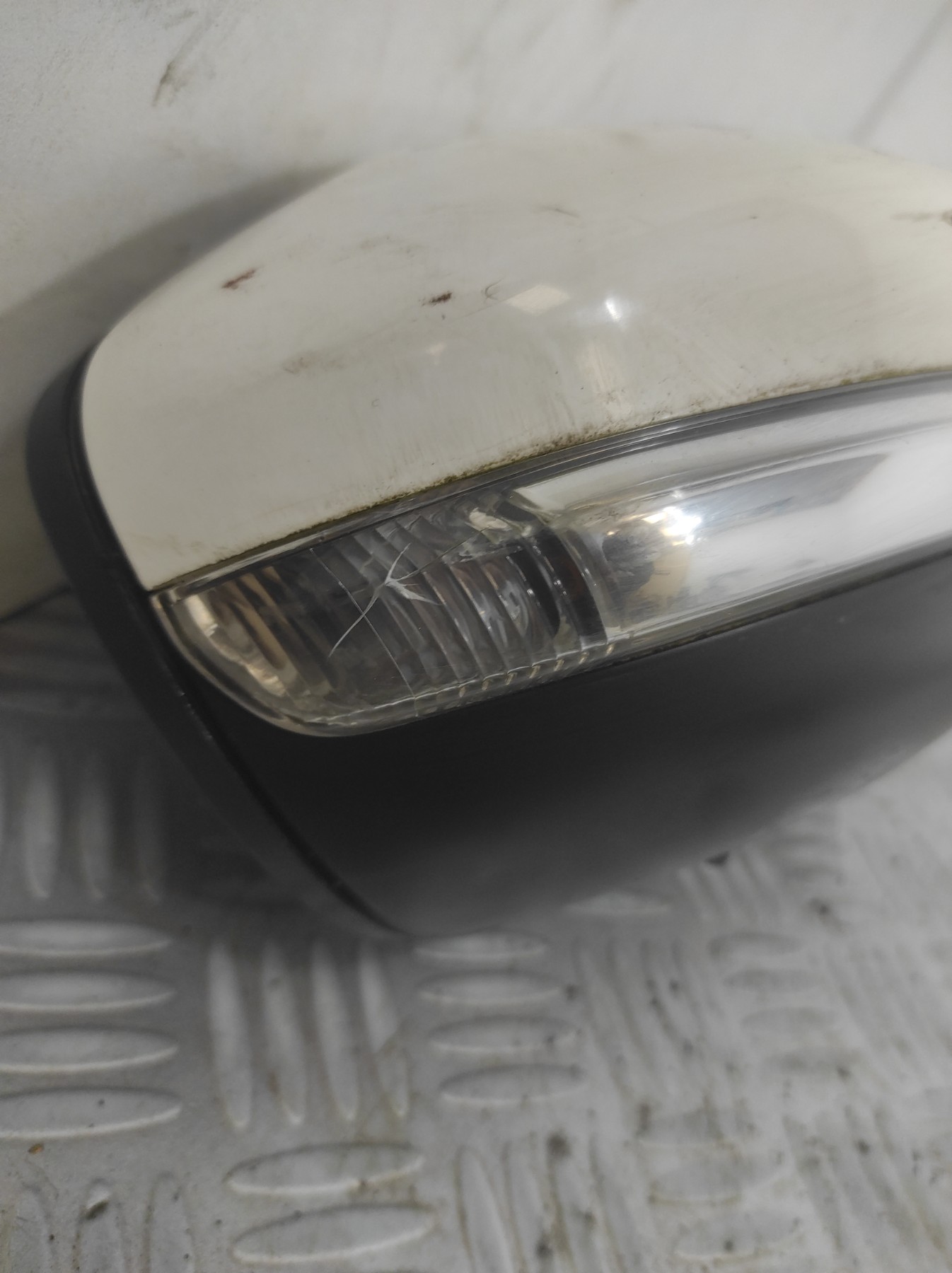 Retroviseur droit PEUGEOT 208 1 PHASE 1 – 232673078