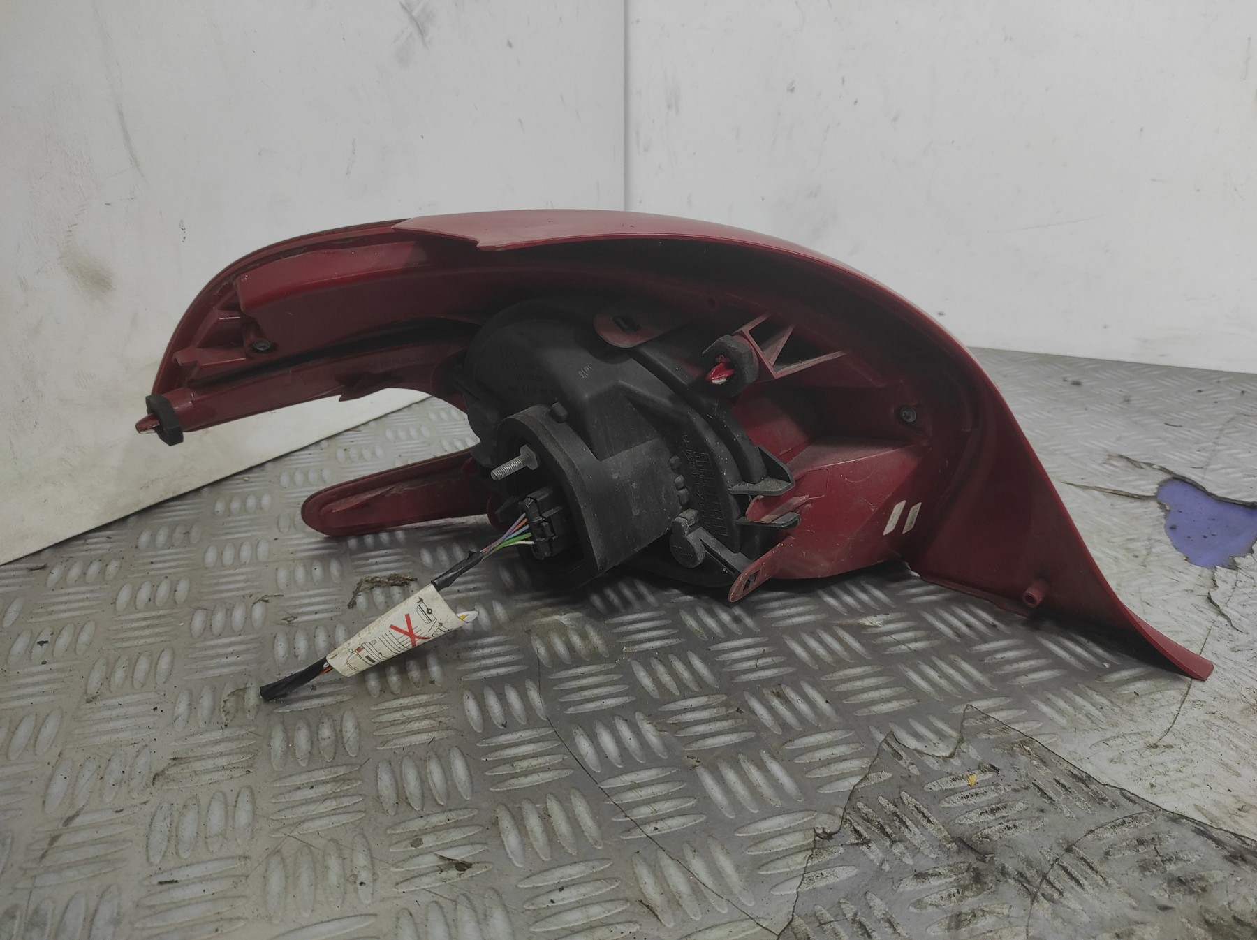 Feu arriere principal droit (feux) PEUGEOT 208 1 PHASE 1 – 9672628380