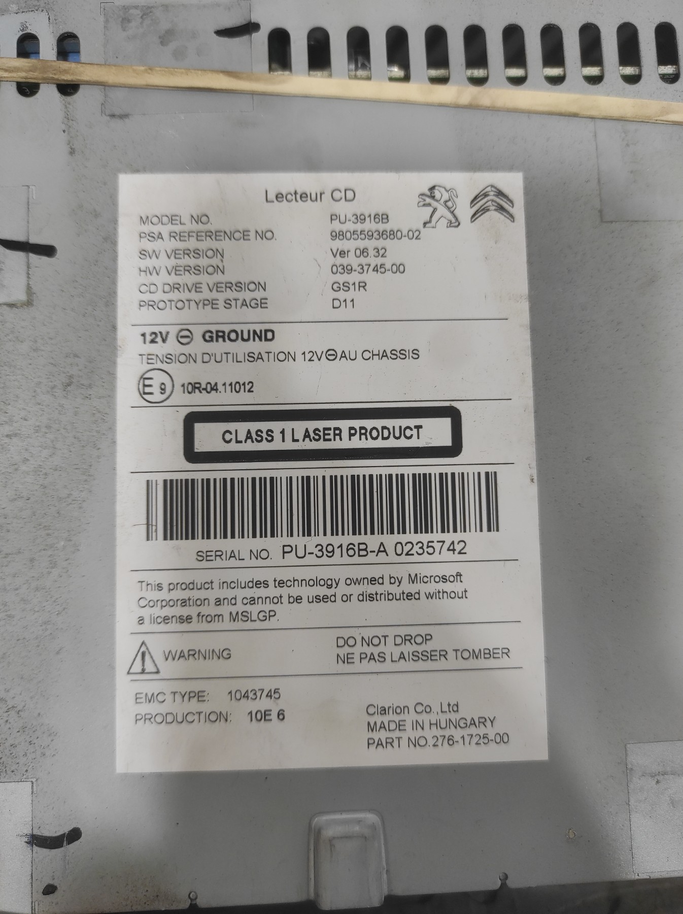 Autoradio d&rsquo;origine PEUGEOT 308 2 SW PHASE 1 BREAK – 9818613880