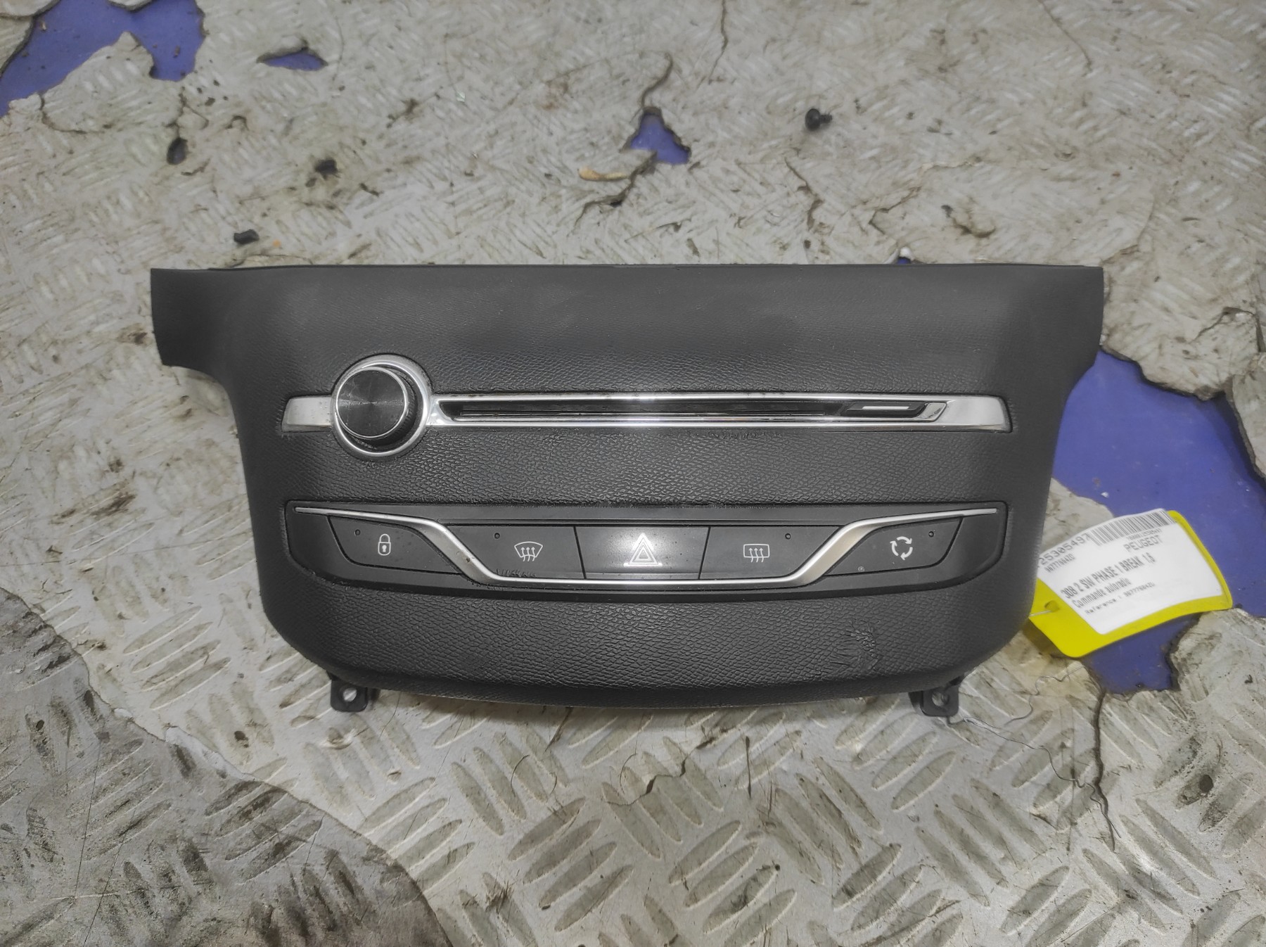 Commande autoradio PEUGEOT 308 2 SW PHASE 1 BREAK – 96777664ZD
