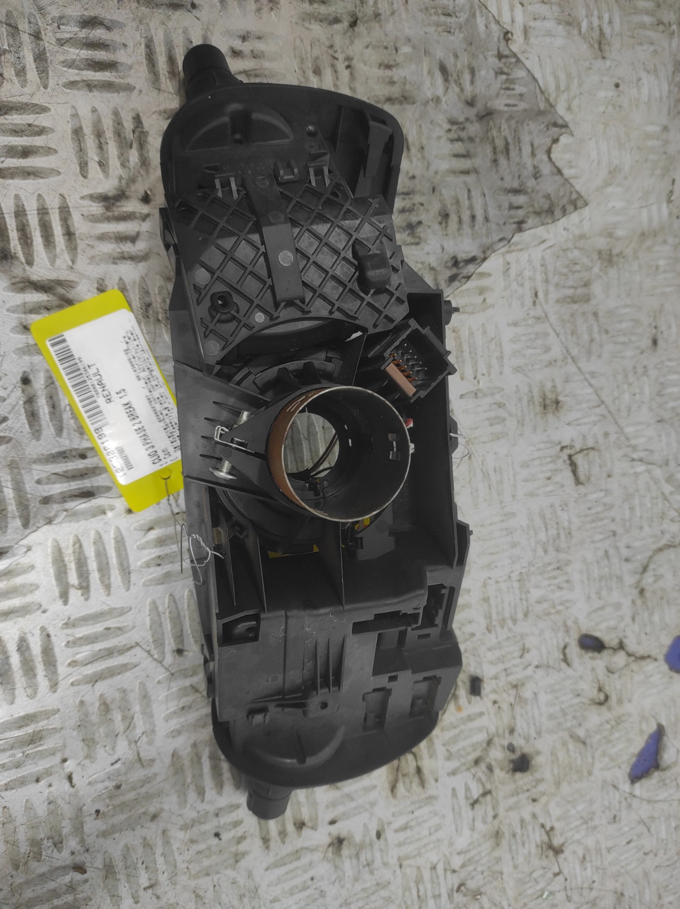 Com (Bloc Contacteur Tournant+Commodo Essuie Glace+Commodo Phare) RENAULT CLIO 3 PHASE 2 BREAK – 8200627607
