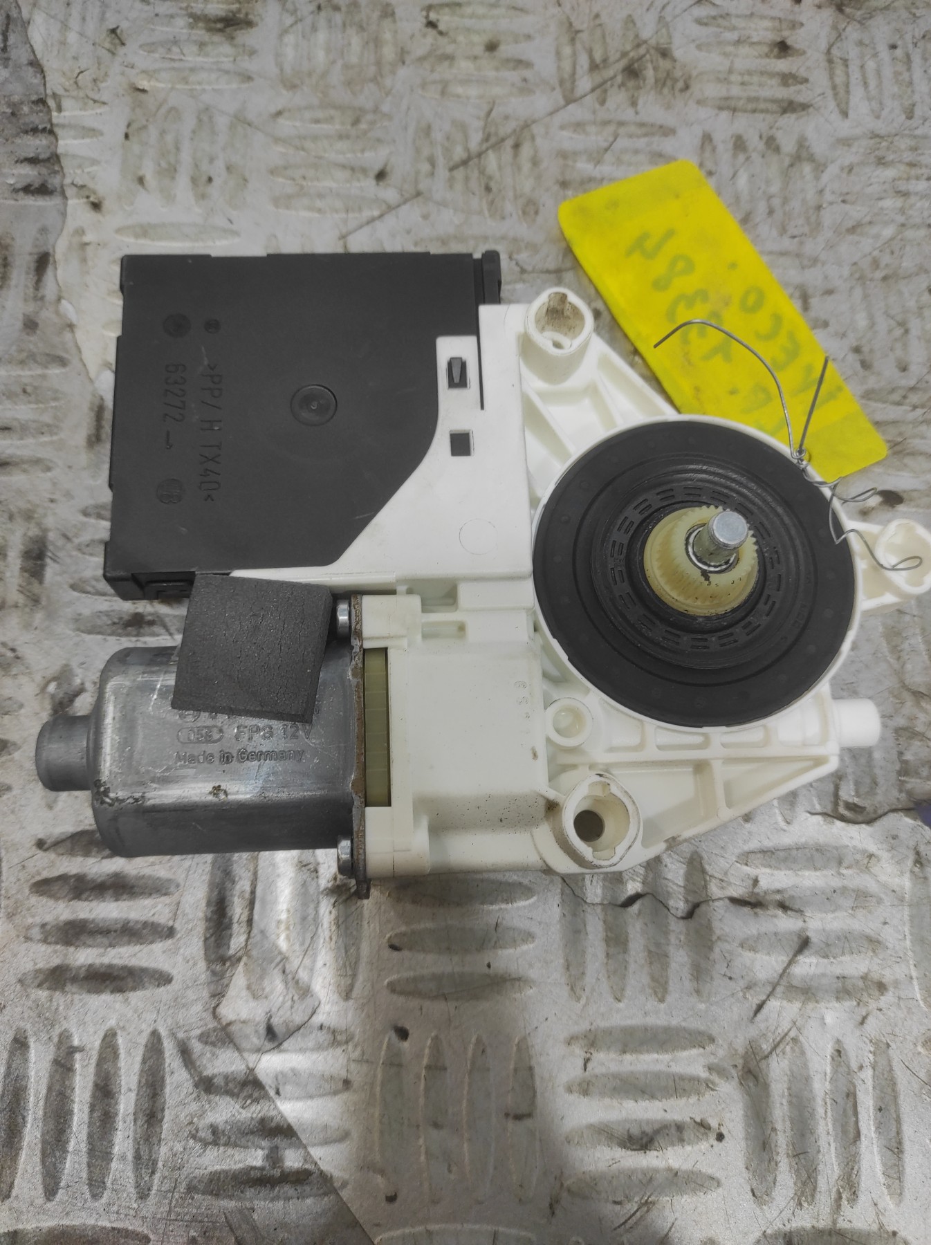 Moteur leve vitre avant droit AUDI A3 2 SPORTBACK PHASE 1 – 8P0959802H