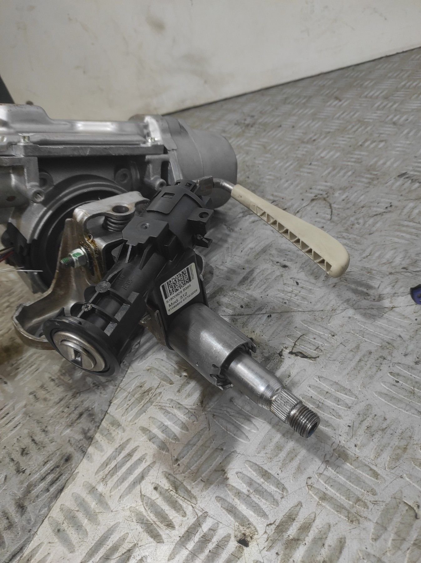 Colonne de direction FIAT 500 2 PHASE 1 – 735501074