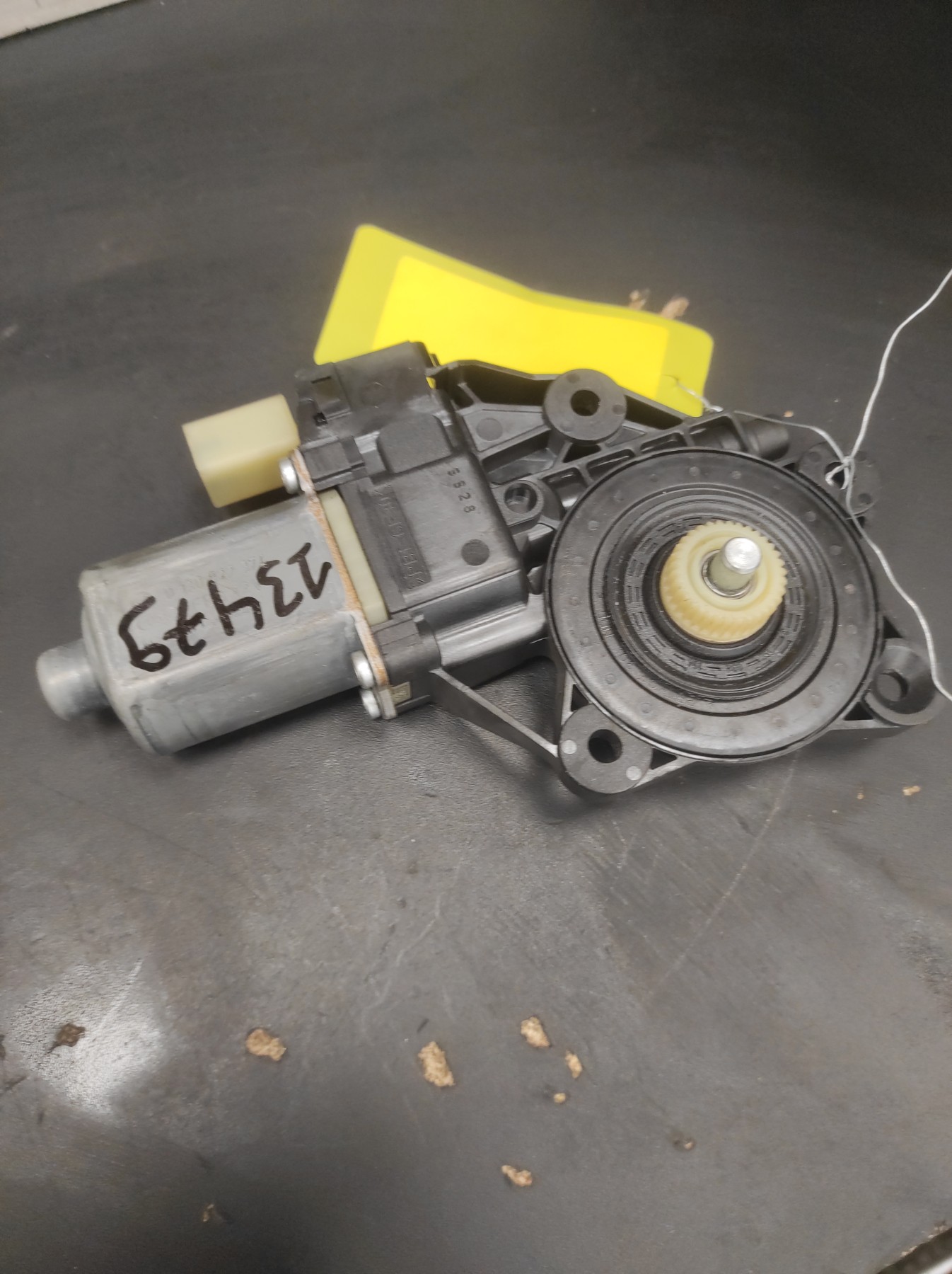 Moteur leve vitre avant gauche MINI MINI 2 R56 PHASE 1 – 2753721