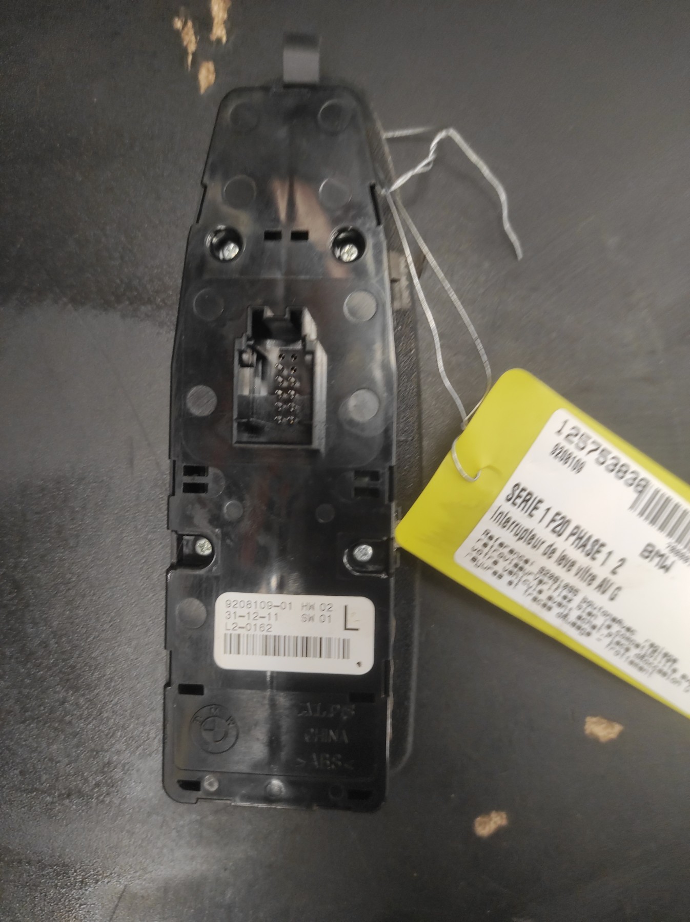 Interrupteur de leve vitre avant gauche BMW SERIE 1 F20 PHASE 1 – 9208109